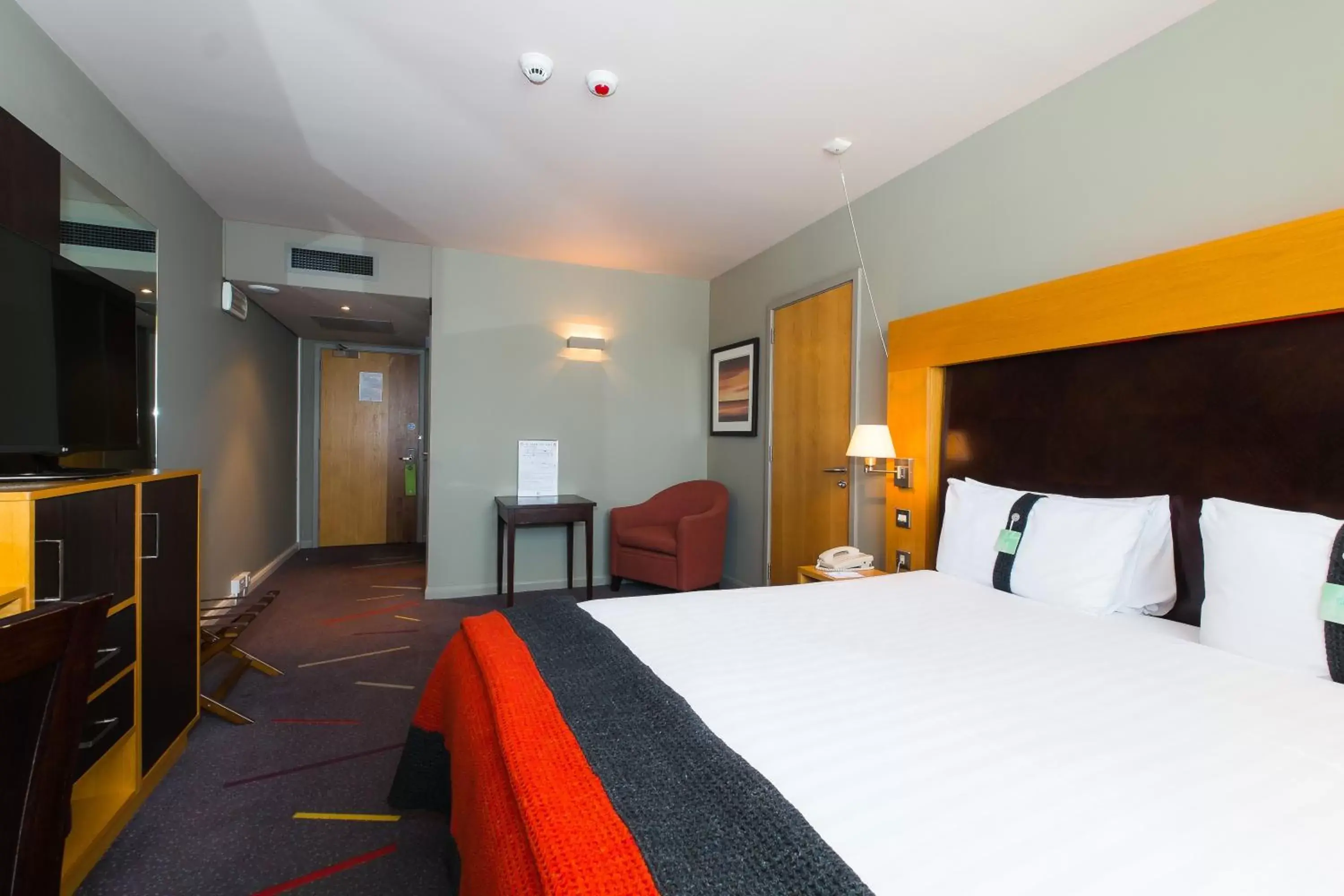 Photo of the whole room in Holiday Inn Aberdeen West, an IHG Hotel