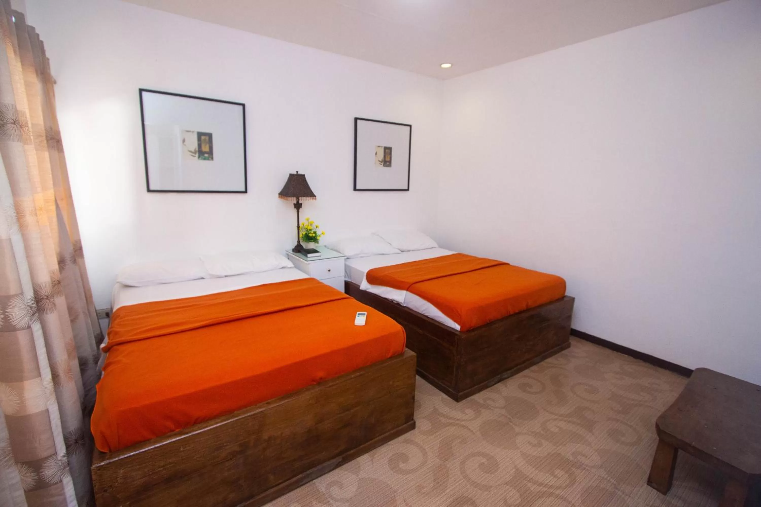 Bed in Raya Del Sol Dive Resort