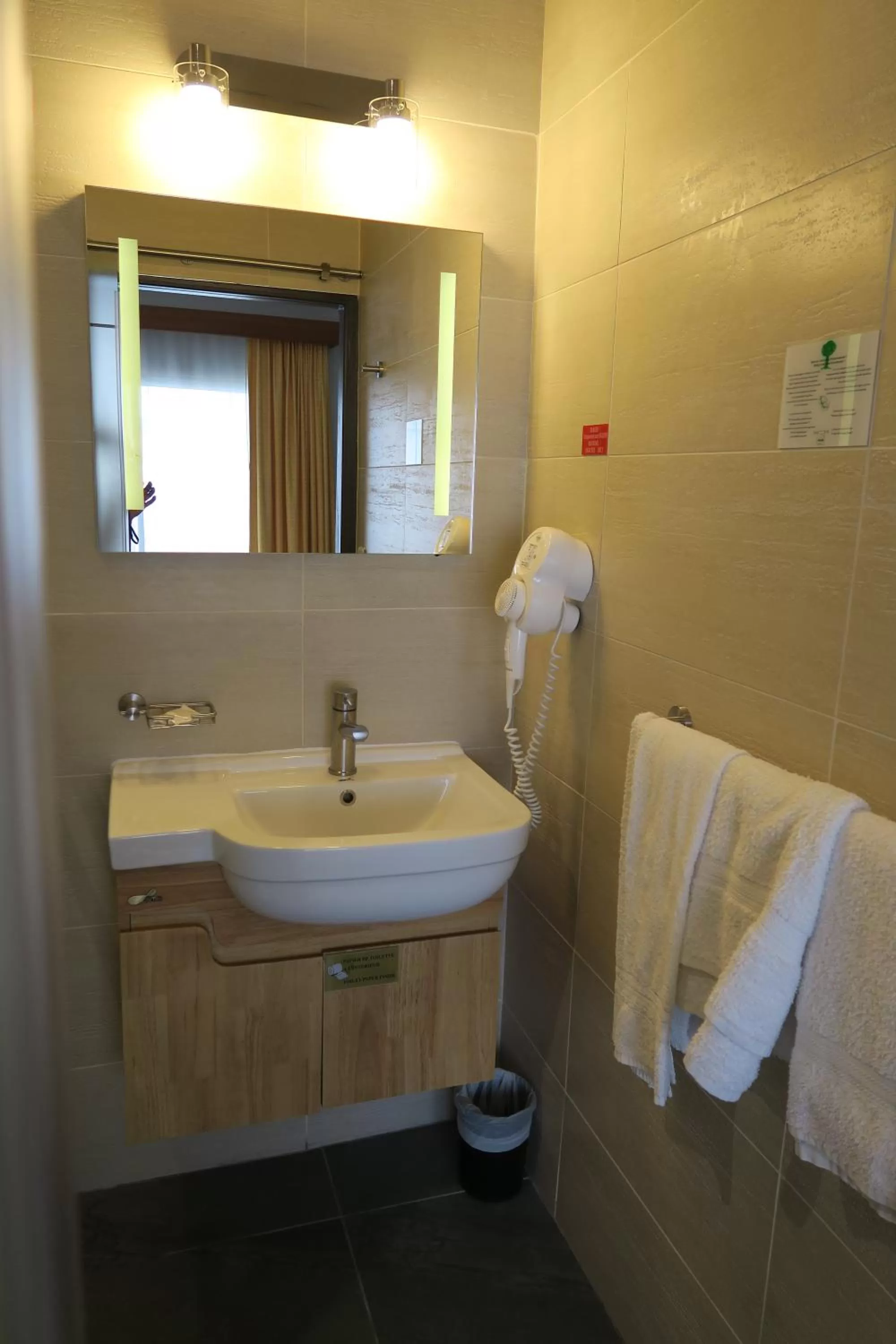 Bathroom in Central Hotel