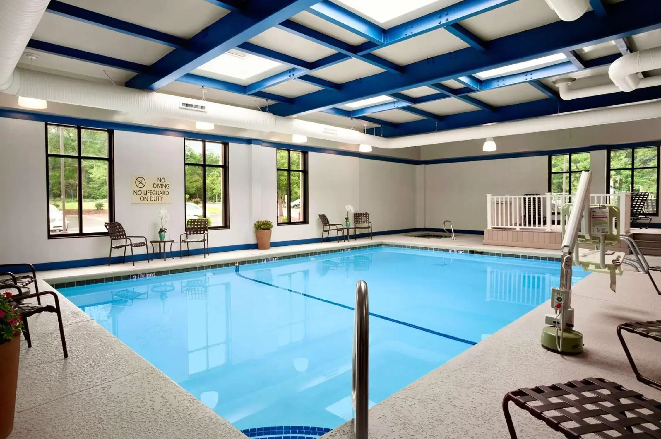 Pool view, Swimming Pool in Hilton Garden Inn Rochester/Pittsford