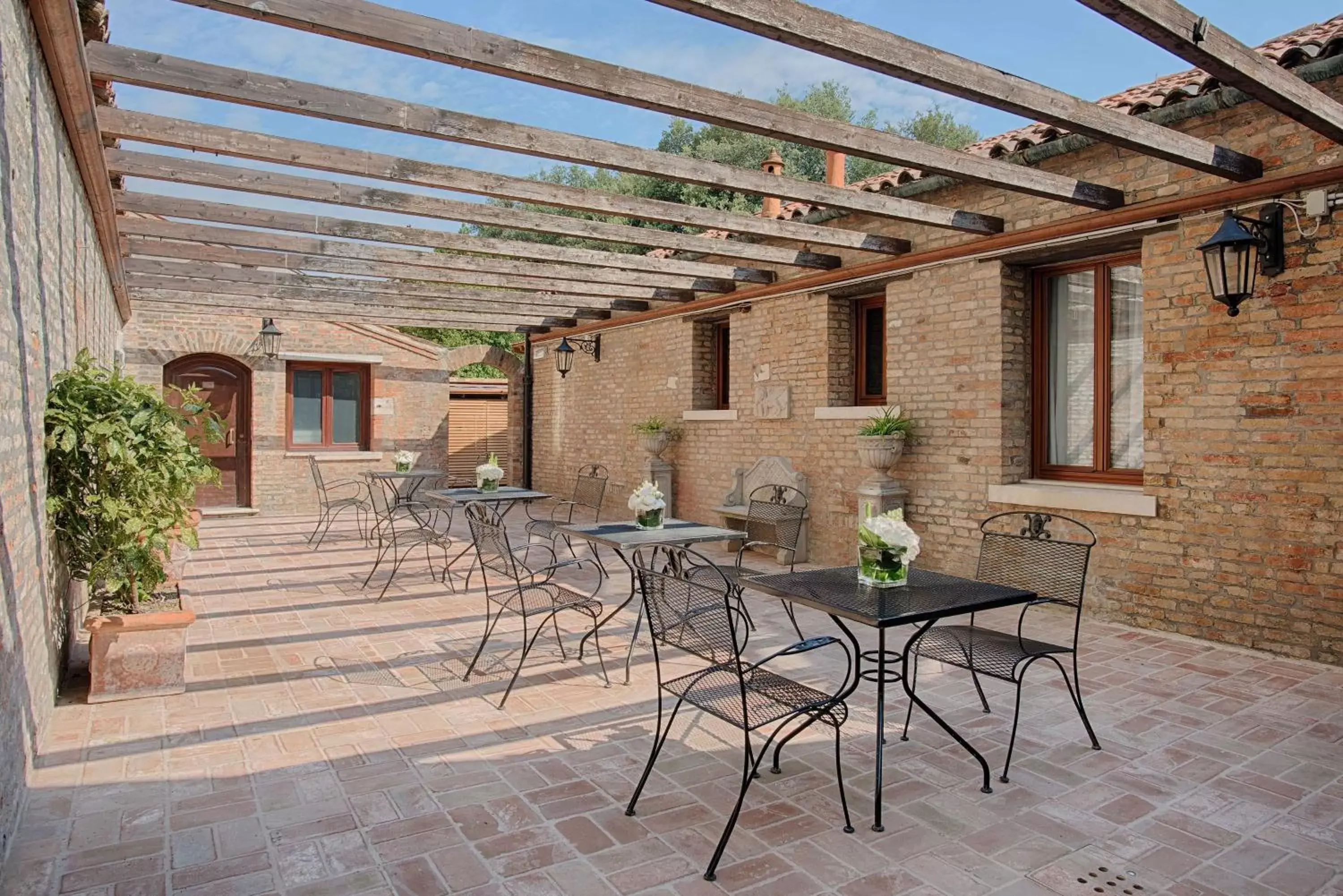 Balcony/Terrace in NH Venezia Santa Lucia