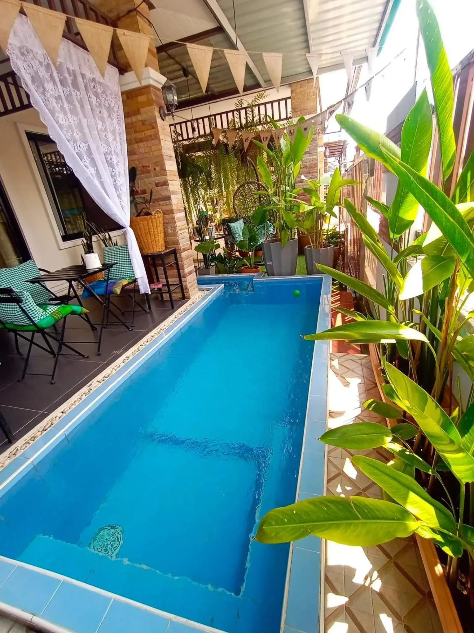 Swimming Pool in Wilderness Bed And Breakfast