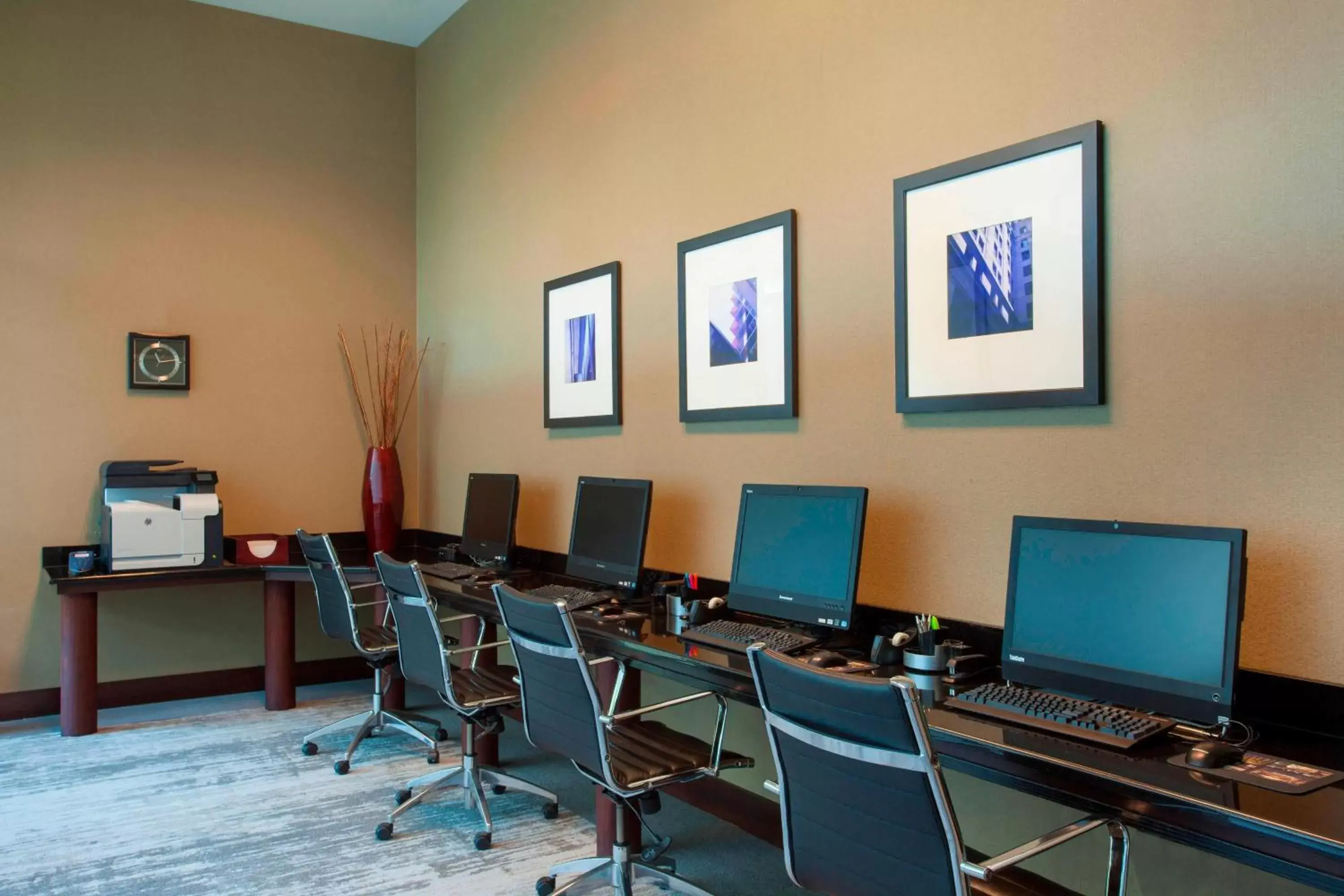 Business facilities, Business Area/Conference Room in The Westin Richmond