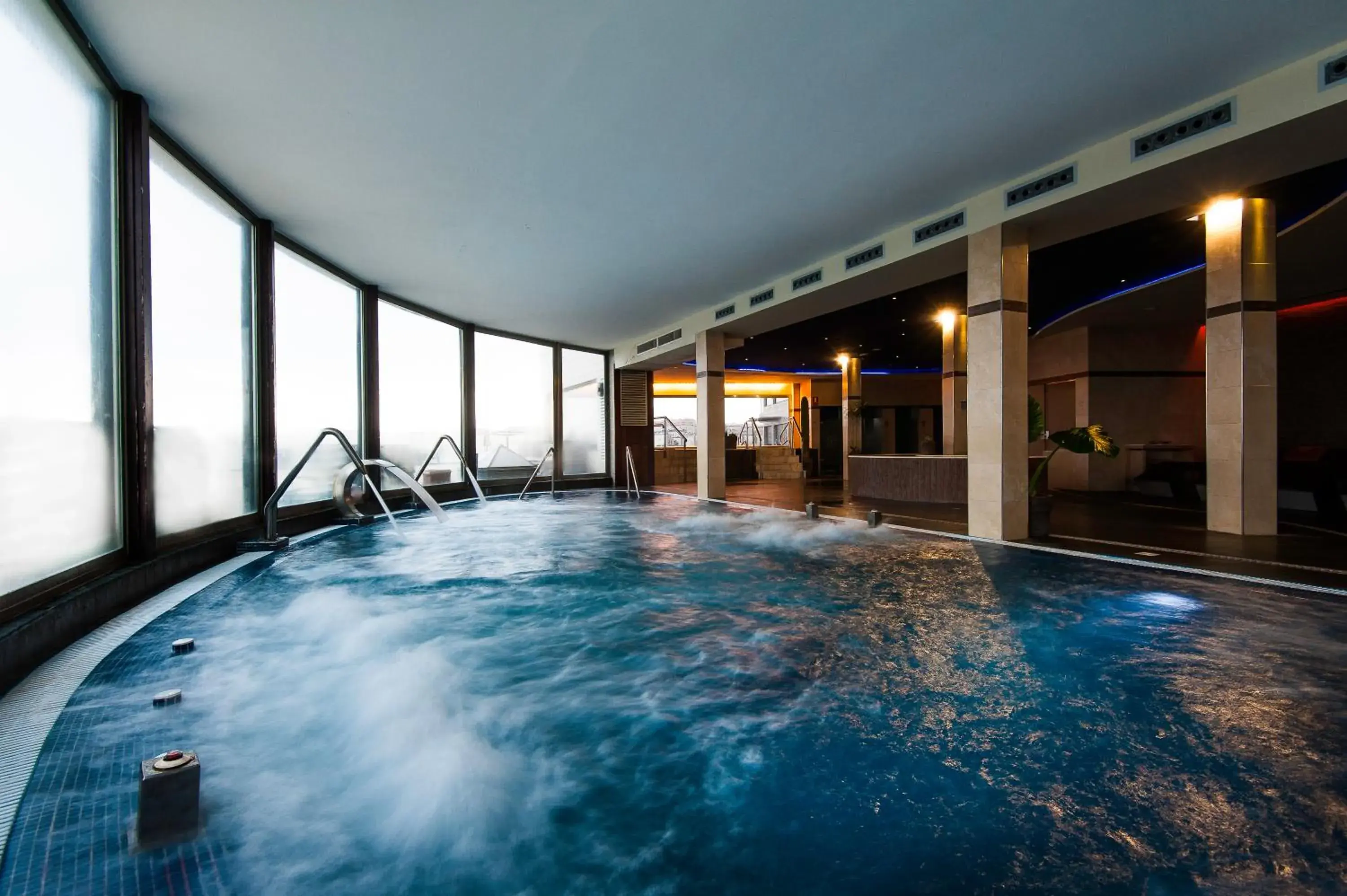 Spa and wellness centre/facilities, Swimming Pool in Kn Hotel Arenas del Mar Adults Only