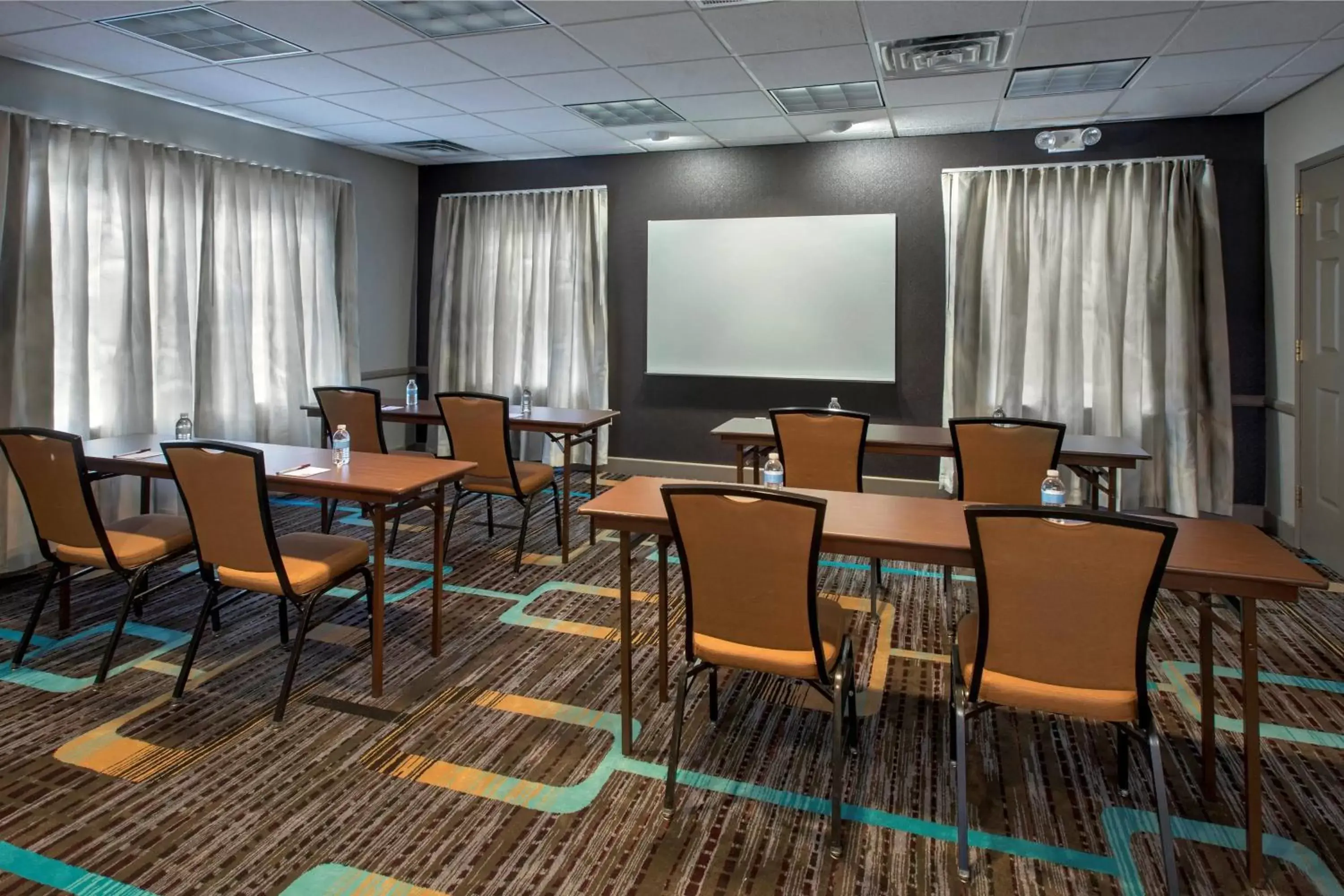 Meeting/conference room in Residence Inn Cranbury South Brunswick