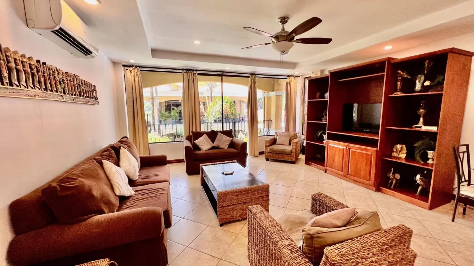 Living room, Seating Area in Monte Carlo Luxury Condominiums