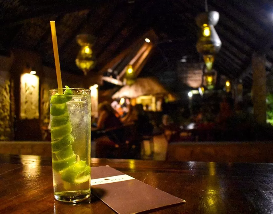 Restaurant/places to eat in Hotel Maya Bell