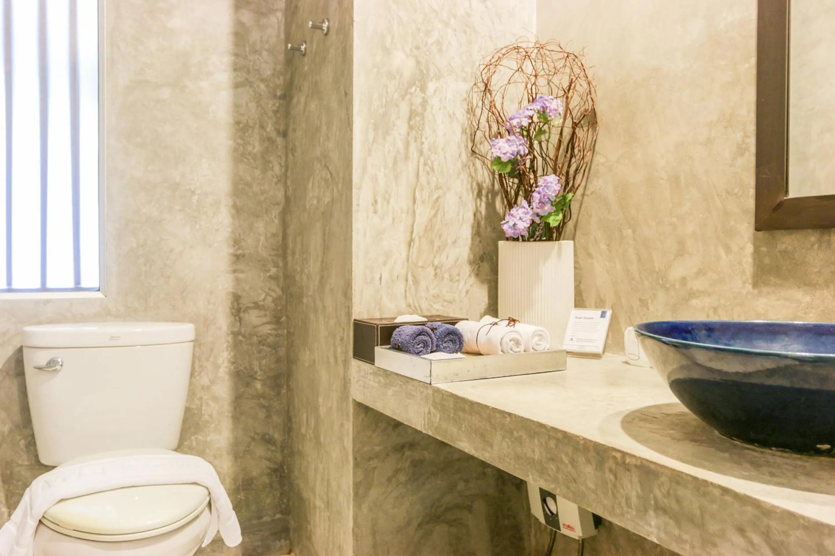 Bathroom in Ketawa Pet Friendly Hotel