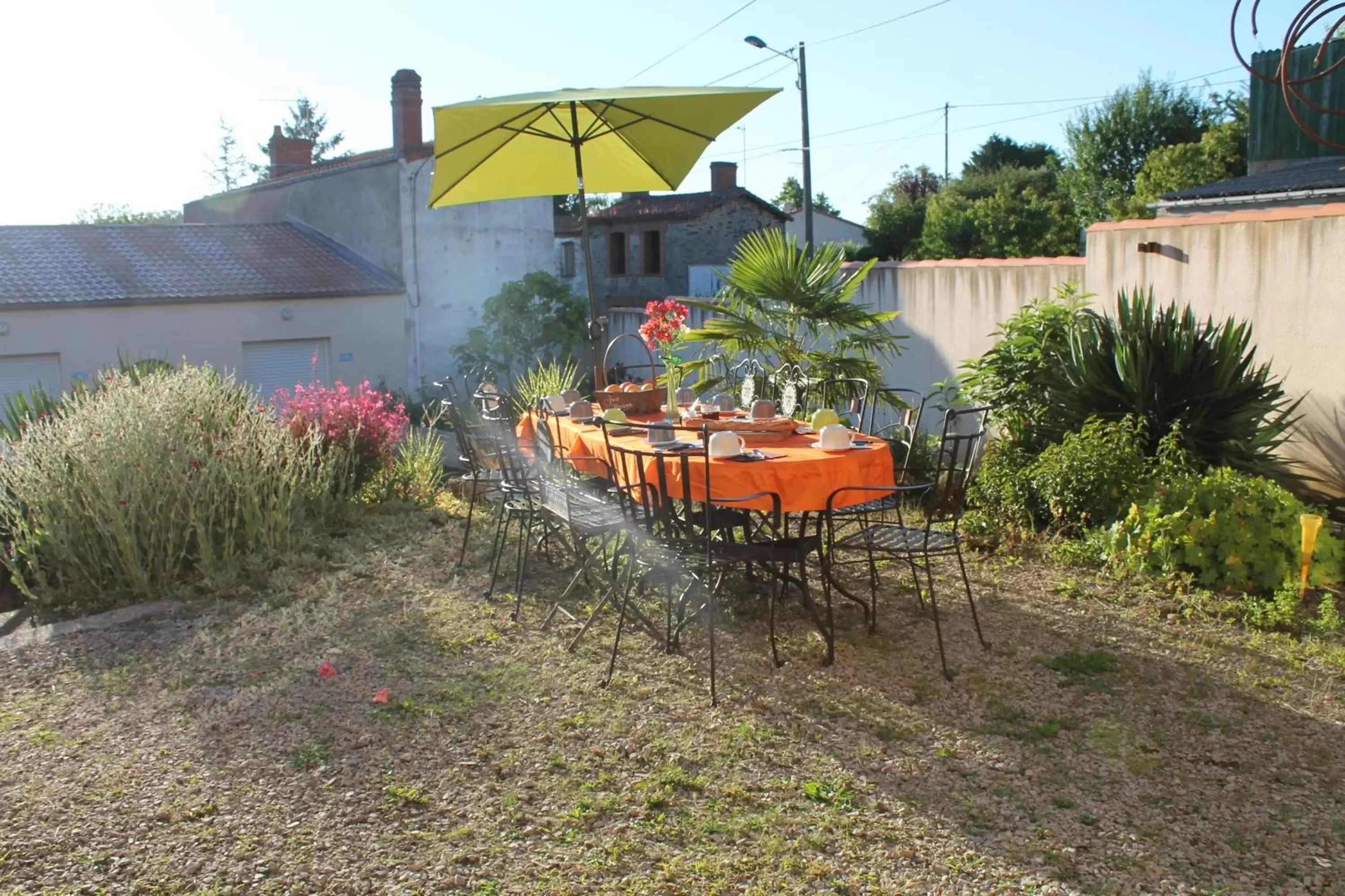 Patio, Property Building in la Passerelle