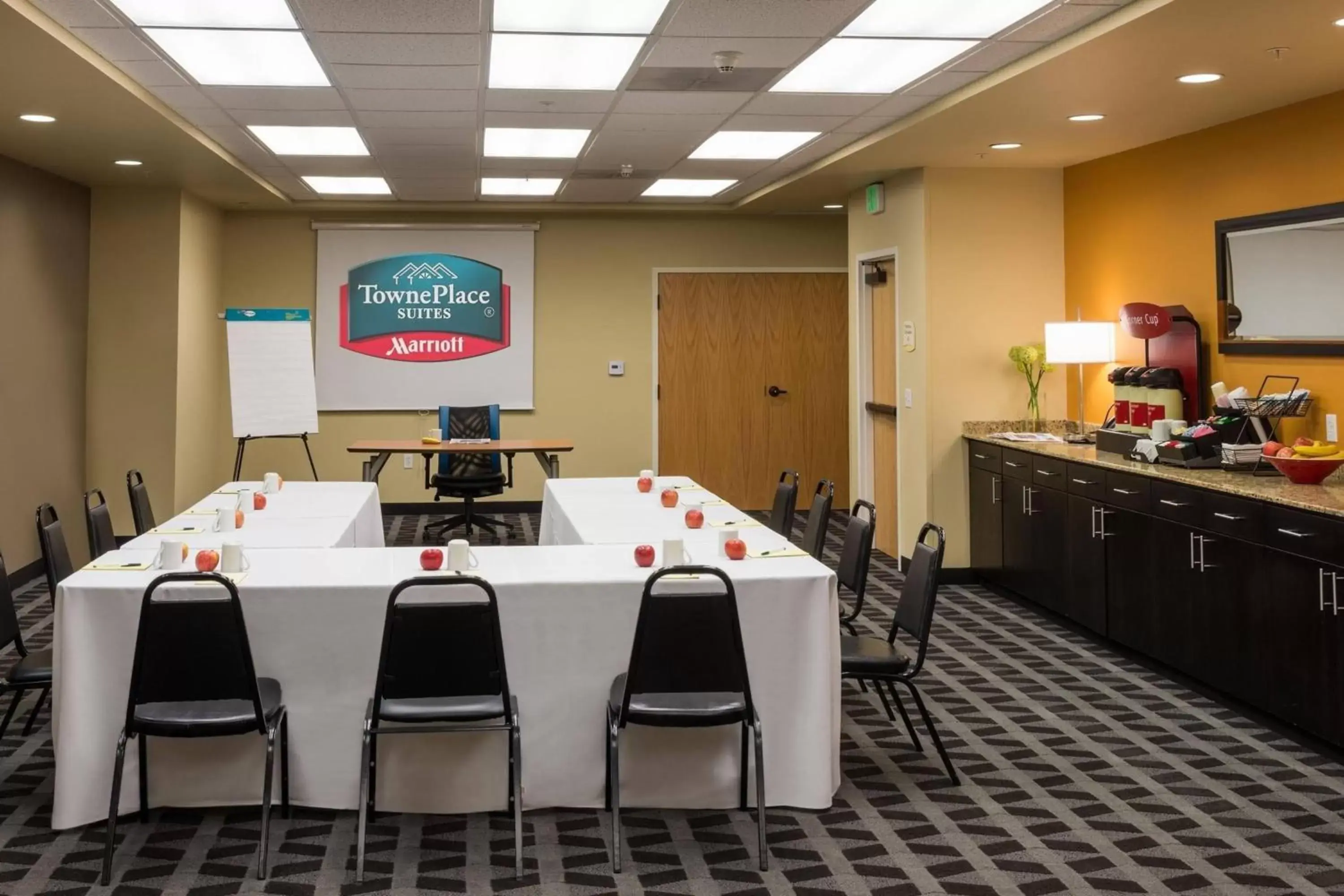 Meeting/conference room in TownePlace Suites Old Mill District, Bend Near Mt Bachelor
