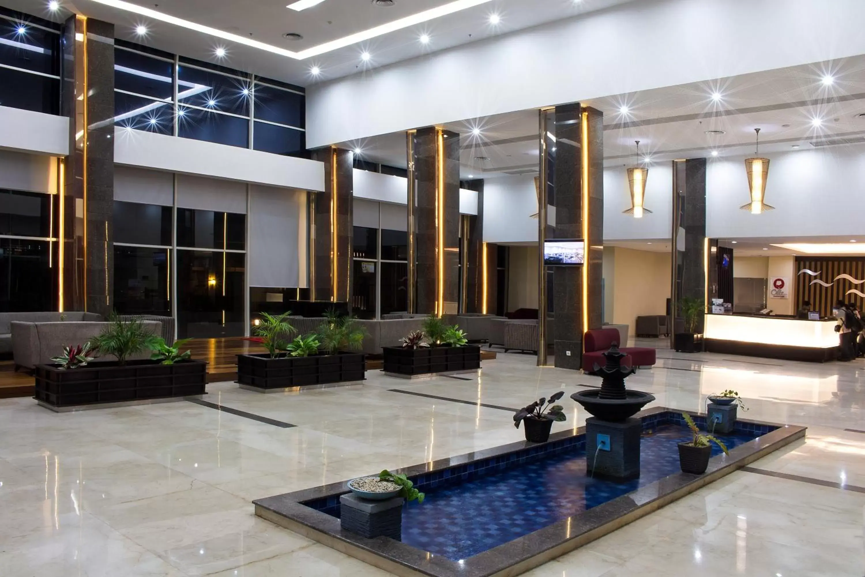 Lobby or reception, Lounge/Bar in Best Western Plus Coco Palu