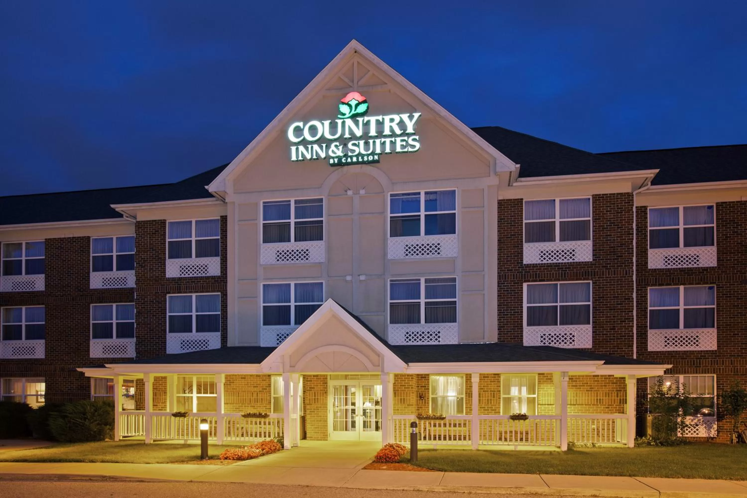 Facade/entrance in Country Inn & Suites by Radisson, Lansing, MI