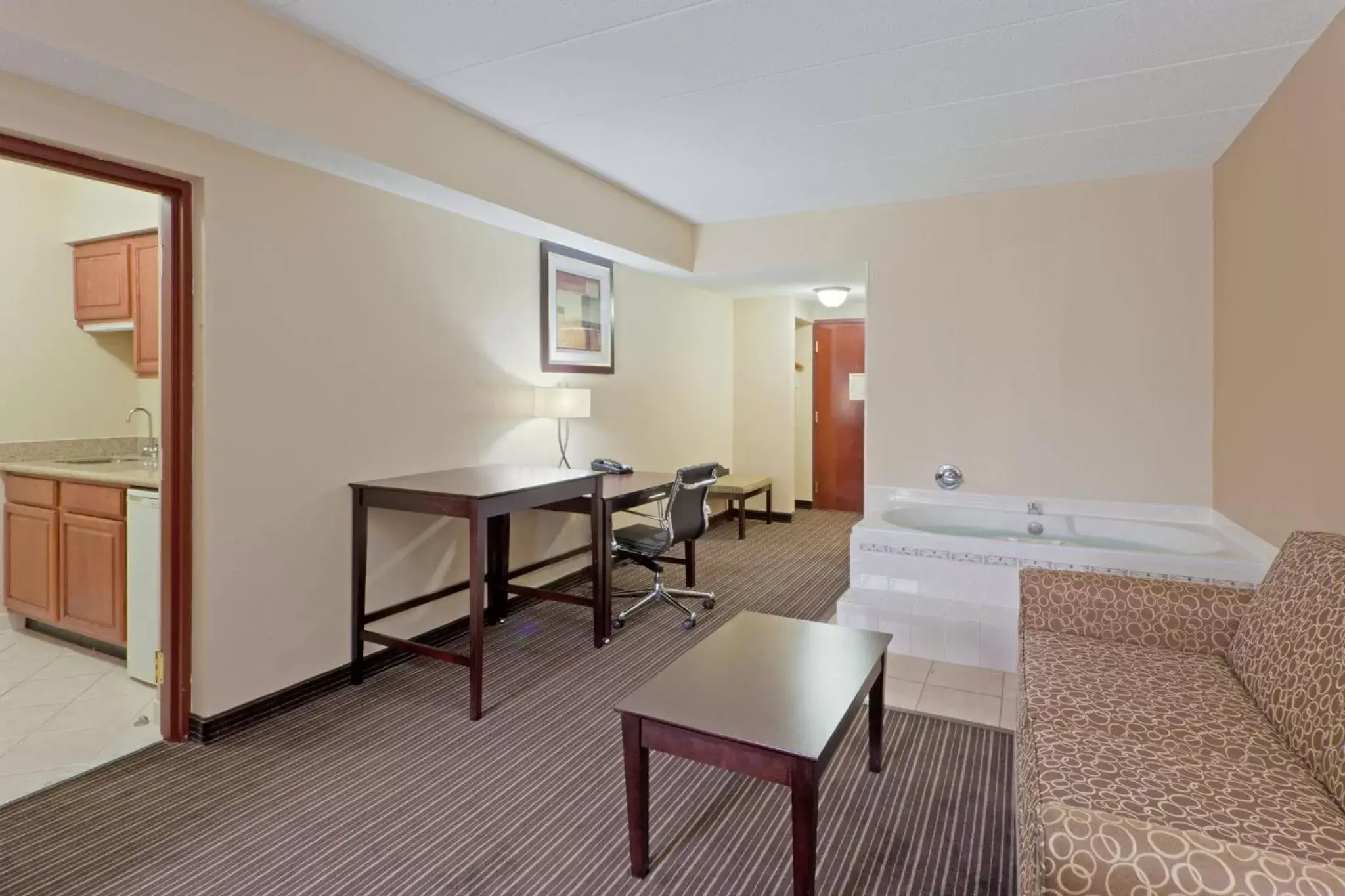 Photo of the whole room in Holiday Inn Express Hotel & Suites Charleston-Southridge, an IHG Hotel