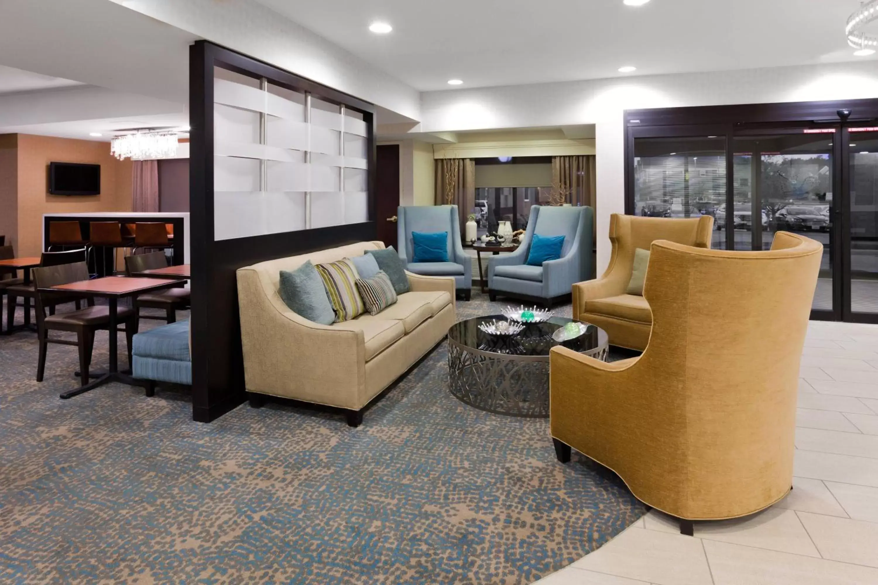 Lobby or reception, Seating Area in SpringHill Suites Minneapolis West St. Louis Park