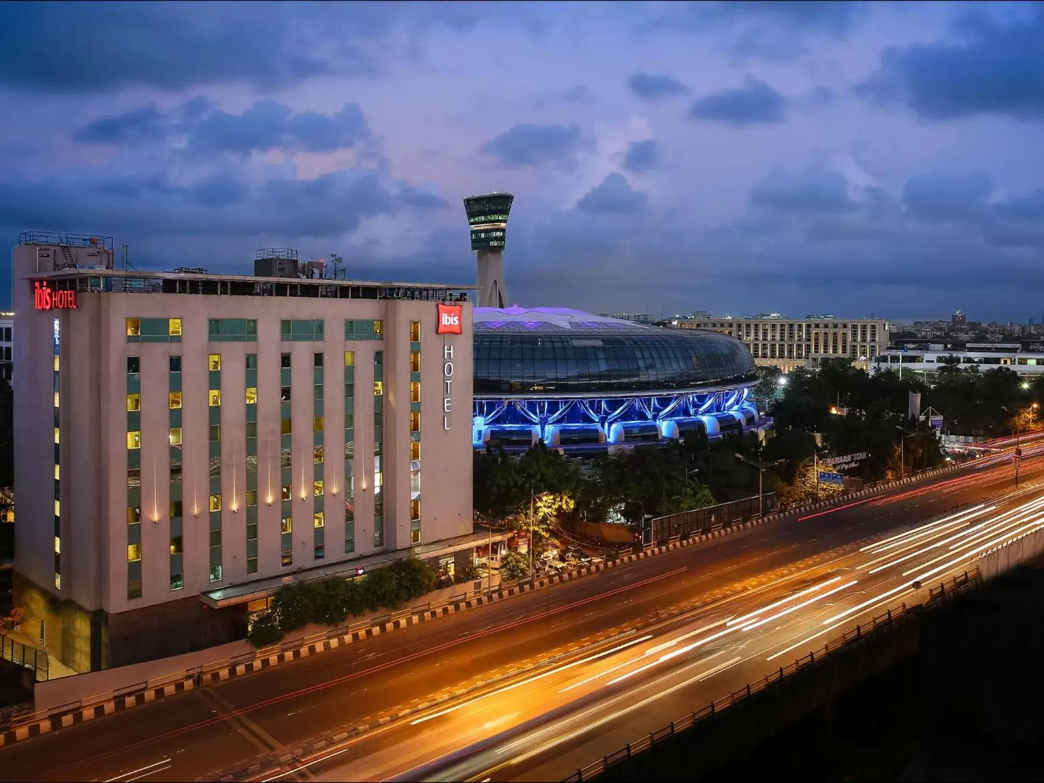 Property building in ibis Mumbai Airport - An Accor Brand