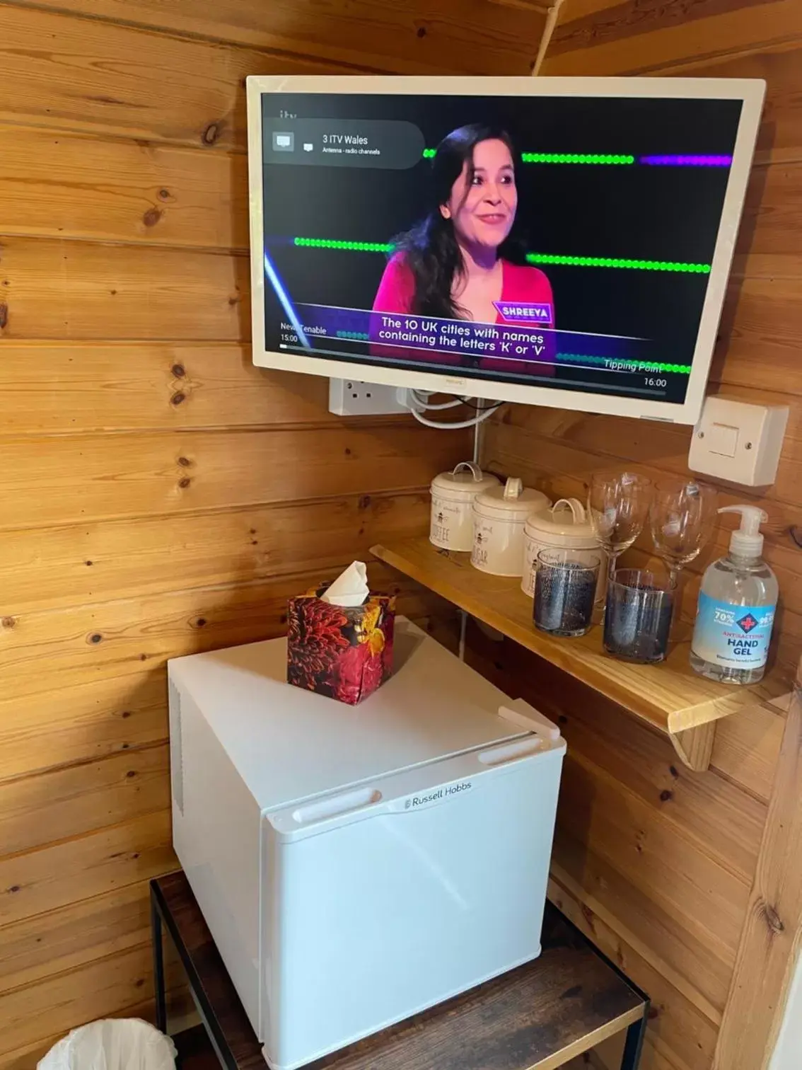 TV/Entertainment Center in Sea and Mountain View Luxury Glamping Pods Heated