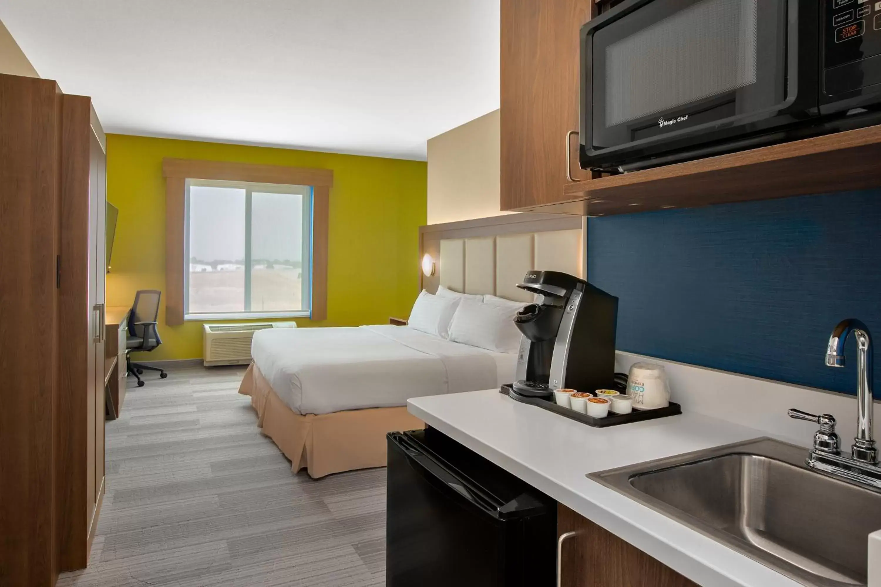 Photo of the whole room in Holiday Inn Express Hotel & Suites Ontario, an IHG Hotel