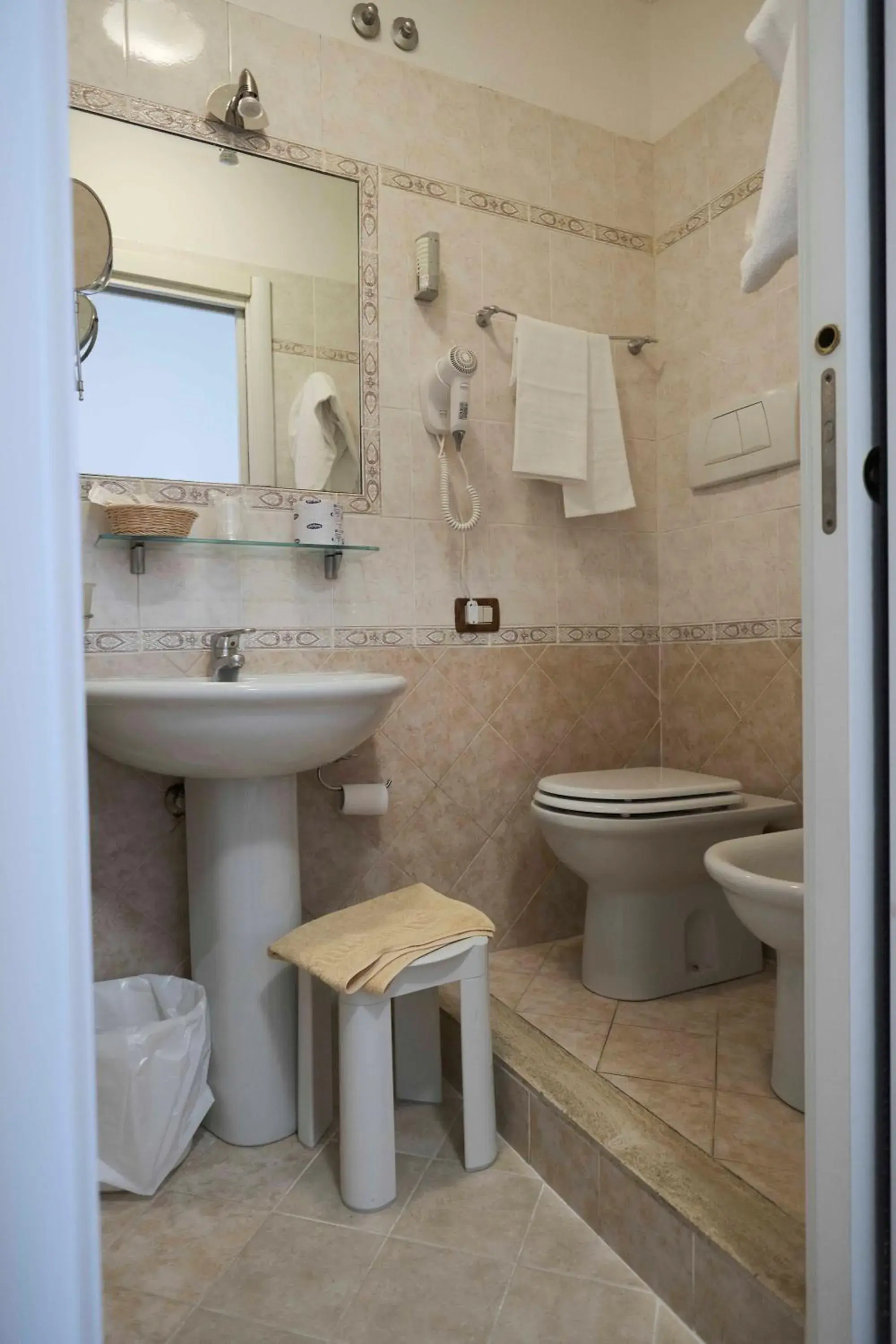 Bathroom in Hotel La Torre