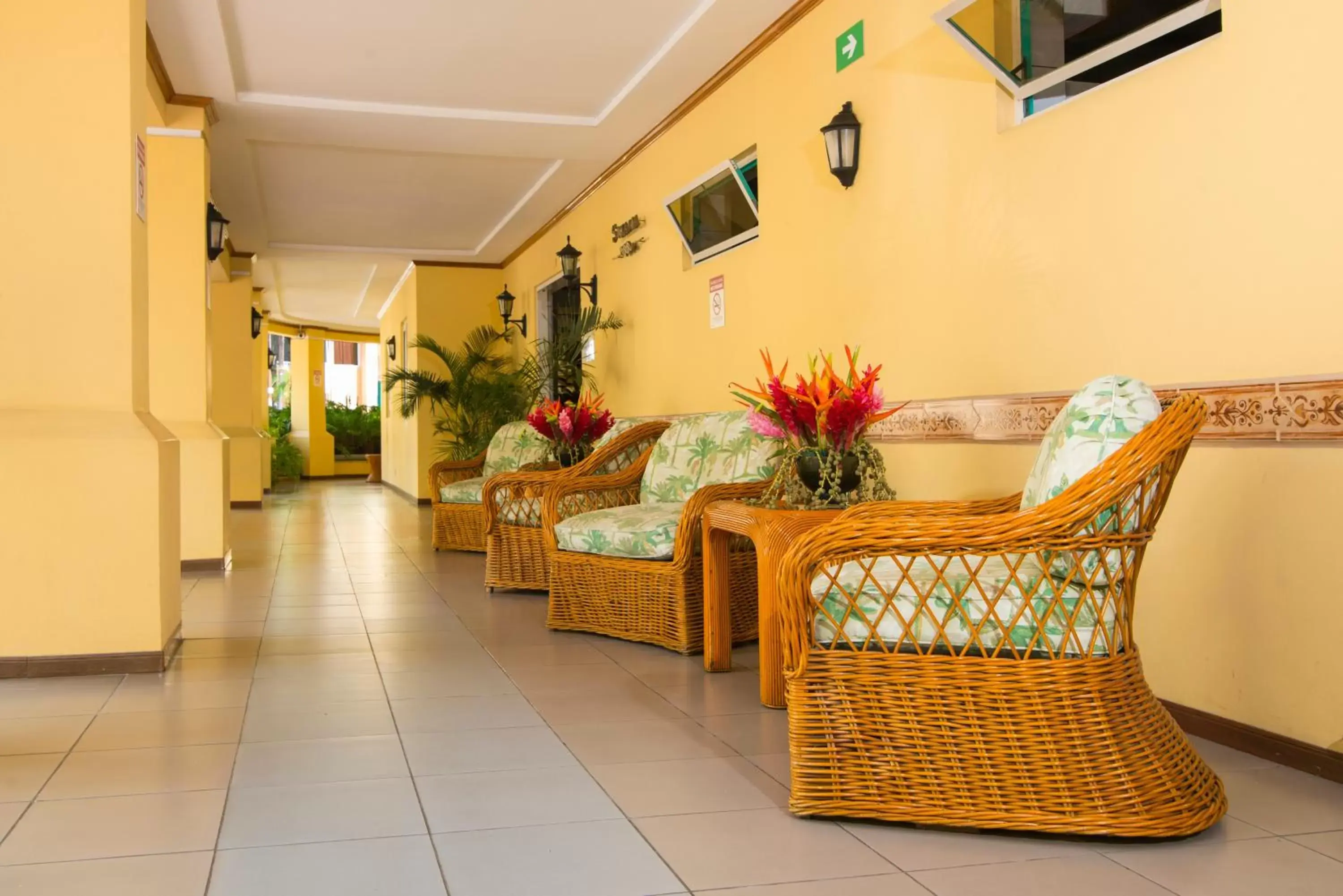 Lobby or reception, Seating Area in Apartotel & Suites Villas del Rio
