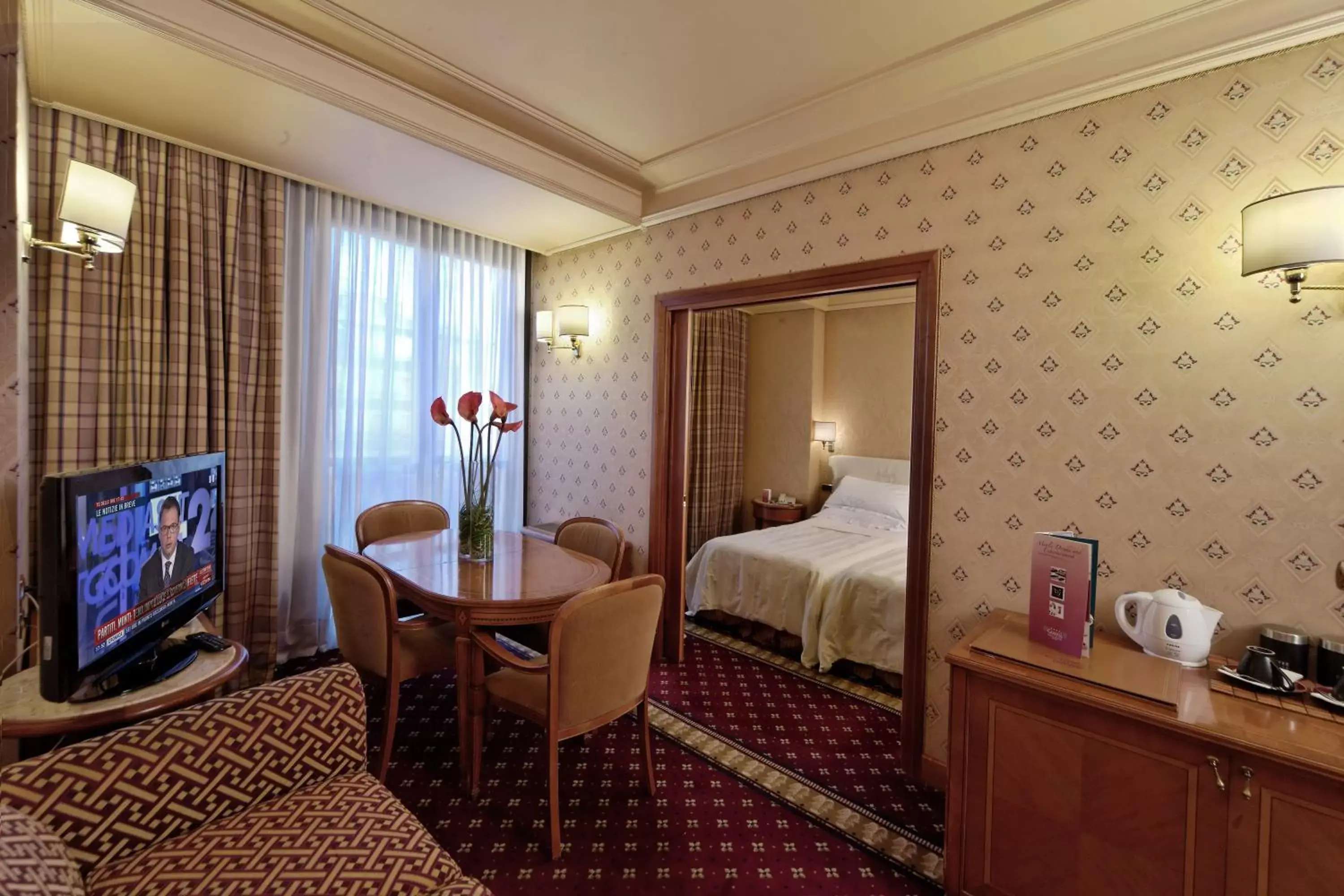 Photo of the whole room, Bed in Hotel Capitol Milano