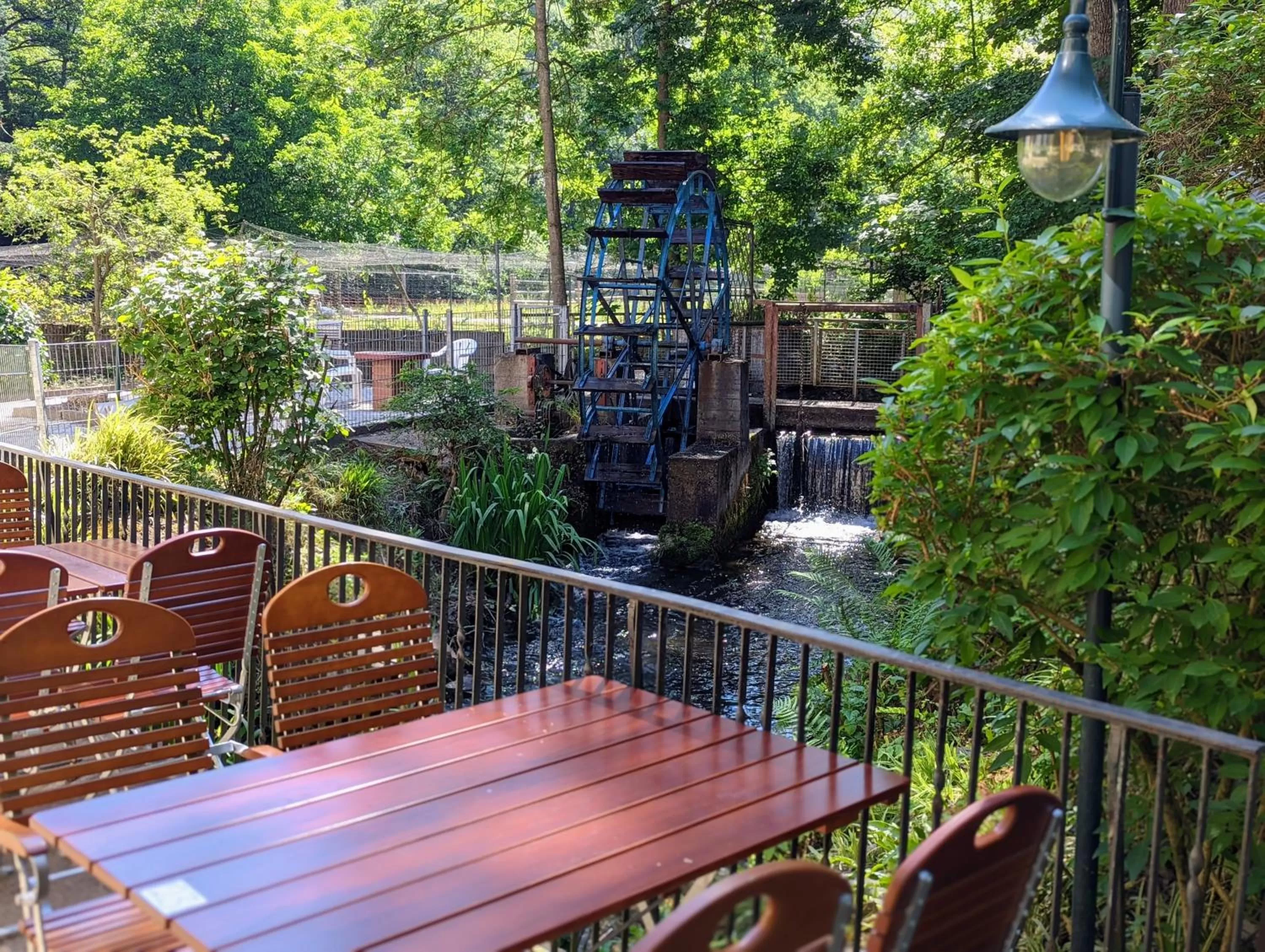 Restaurant/places to eat in Hotel und Weingut Karlsmühle