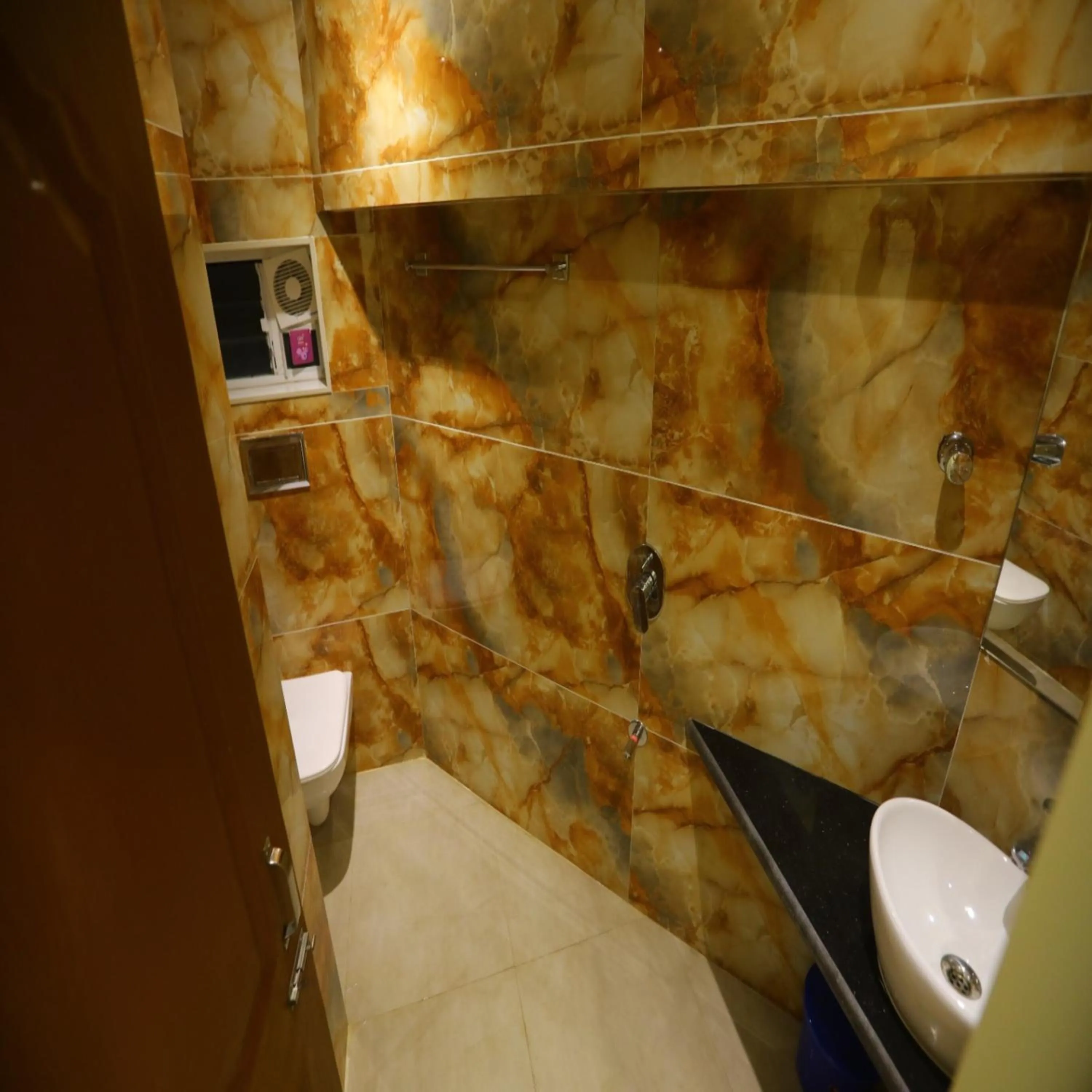 Bathroom in Hotel Sai Siddhi Inn - MIDC Industrial Area, Mahape Navi Mumbai