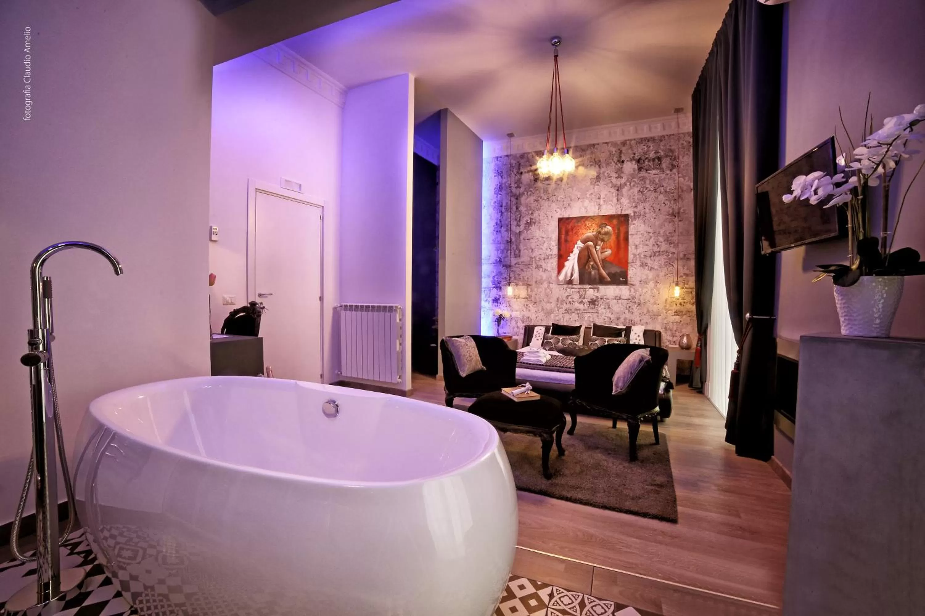 Photo of the whole room in Bourbon House