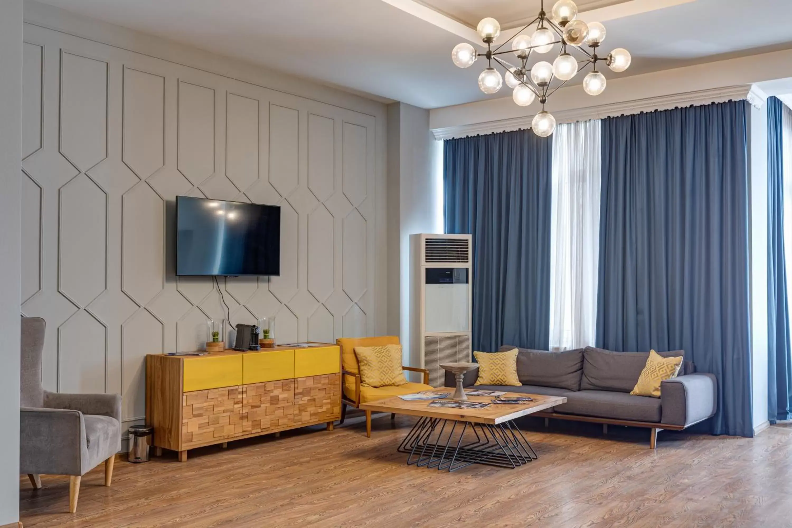Seating area, TV/Entertainment Center in Best Western Tbilisi Art Hotel