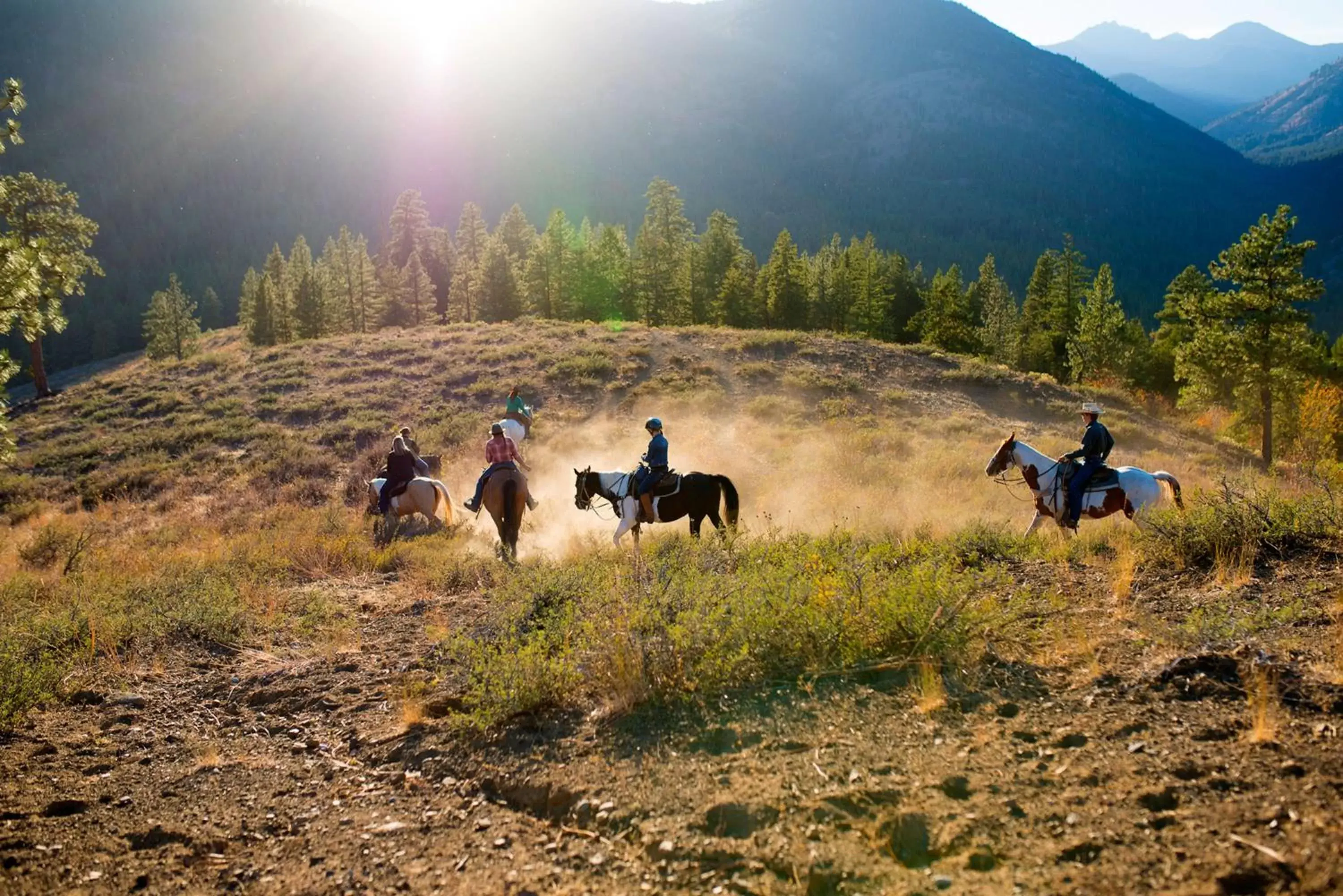Horse-riding, Horseback Riding in Sun Mountain Lodge