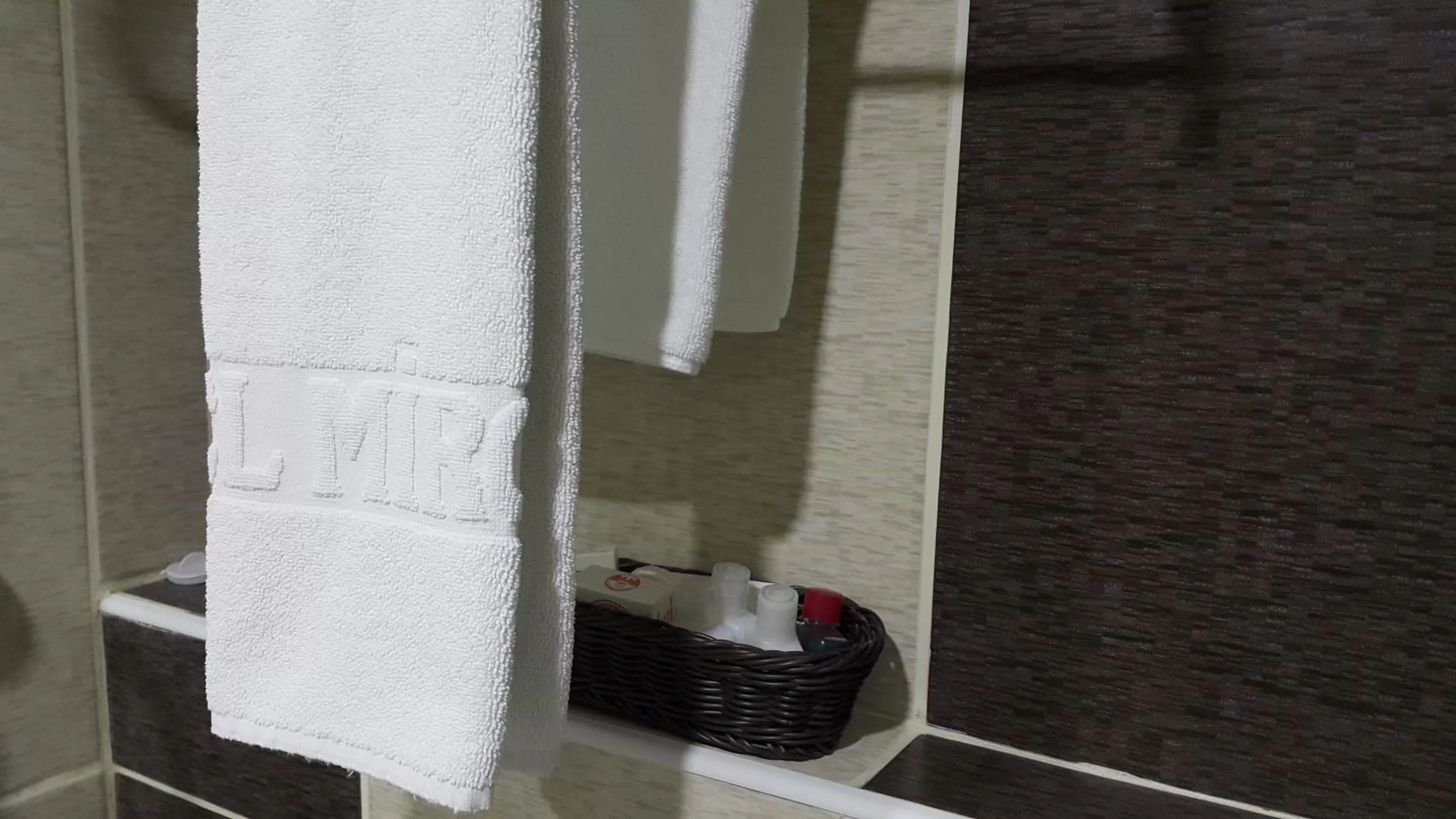 Shower in Miroglu Hotel