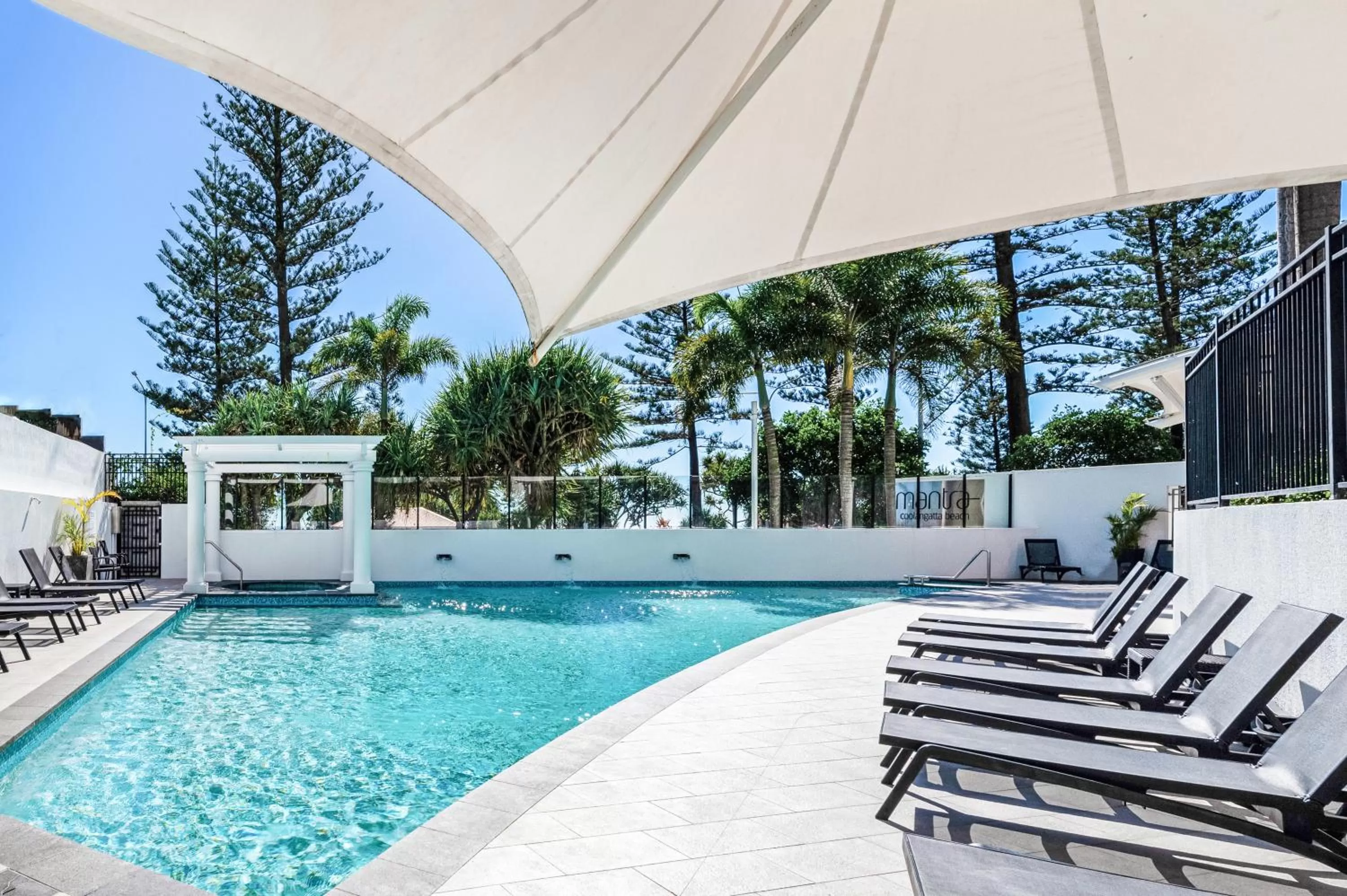 Swimming pool in Mantra Coolangatta Beach