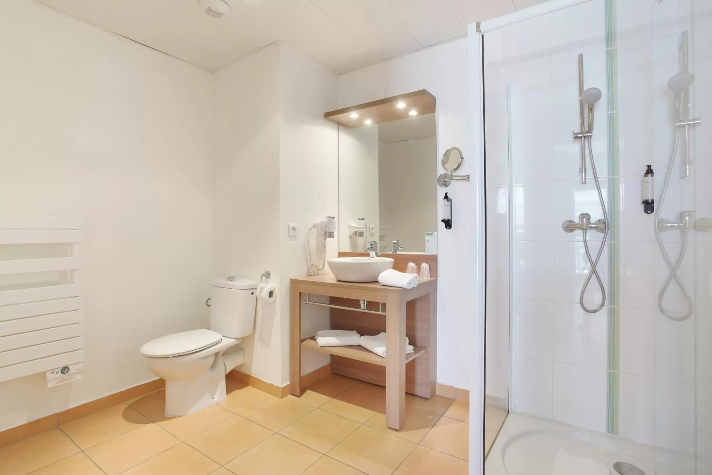 Bathroom in Odalys City Beausoleil les Hauts de la Principauté