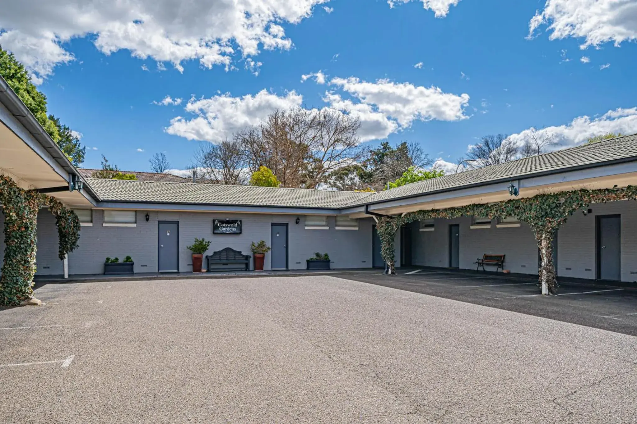 Property Building in Cotswold Gardens