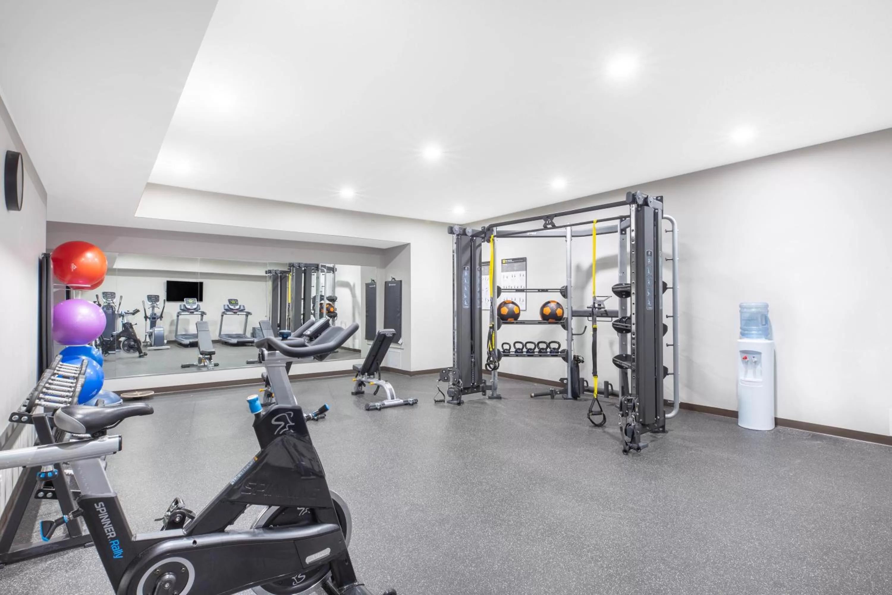 Fitness centre/facilities in Microtel Inn & Suites by Wyndham Fort McMurray