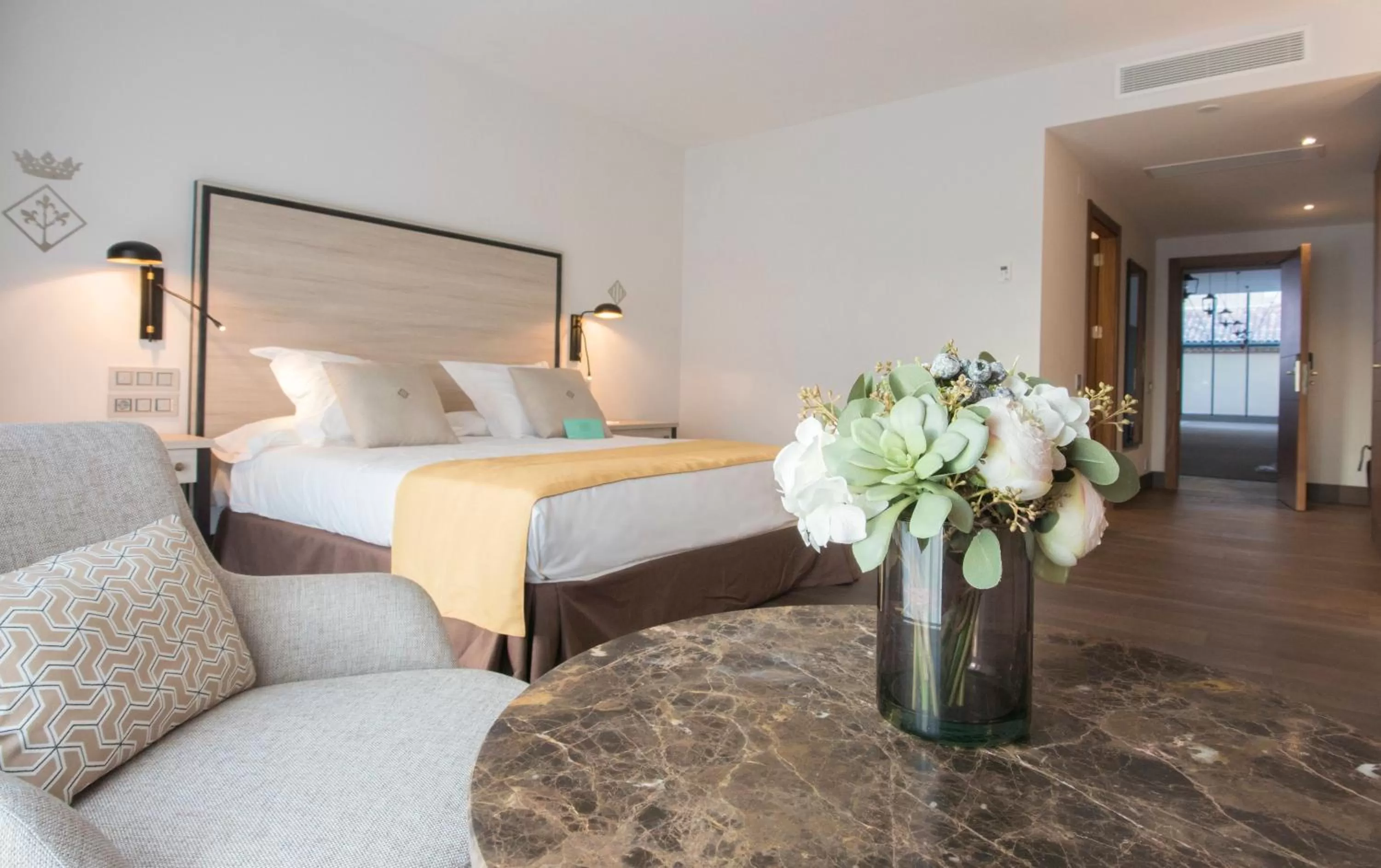 Bed in Parador de Lleida