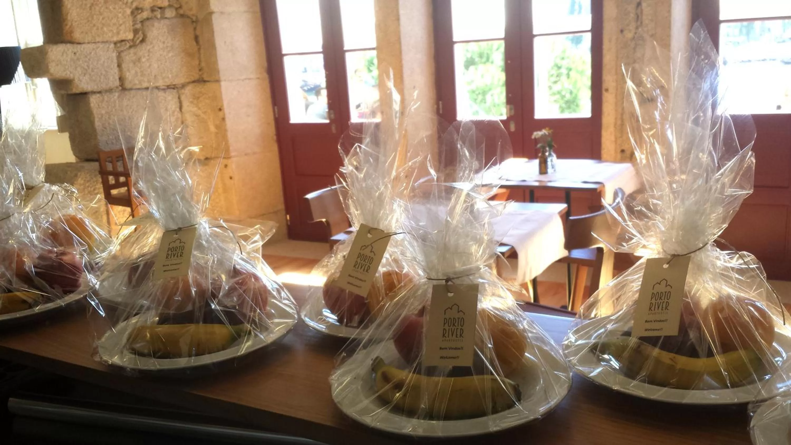 Continental breakfast in Porto River