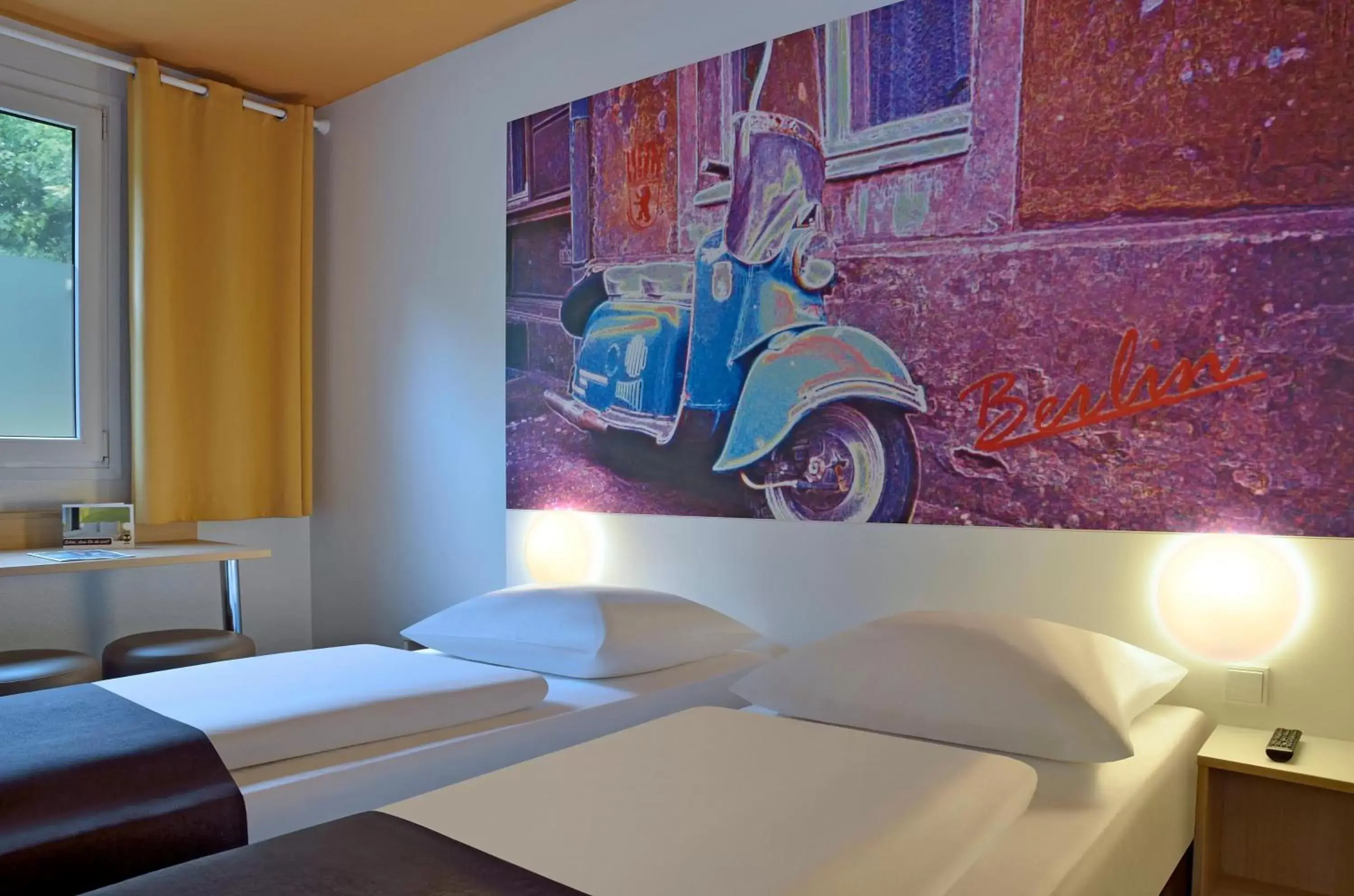 Photo of the whole room, Bed in B&B Hotel Berlin-Süd Genshagen