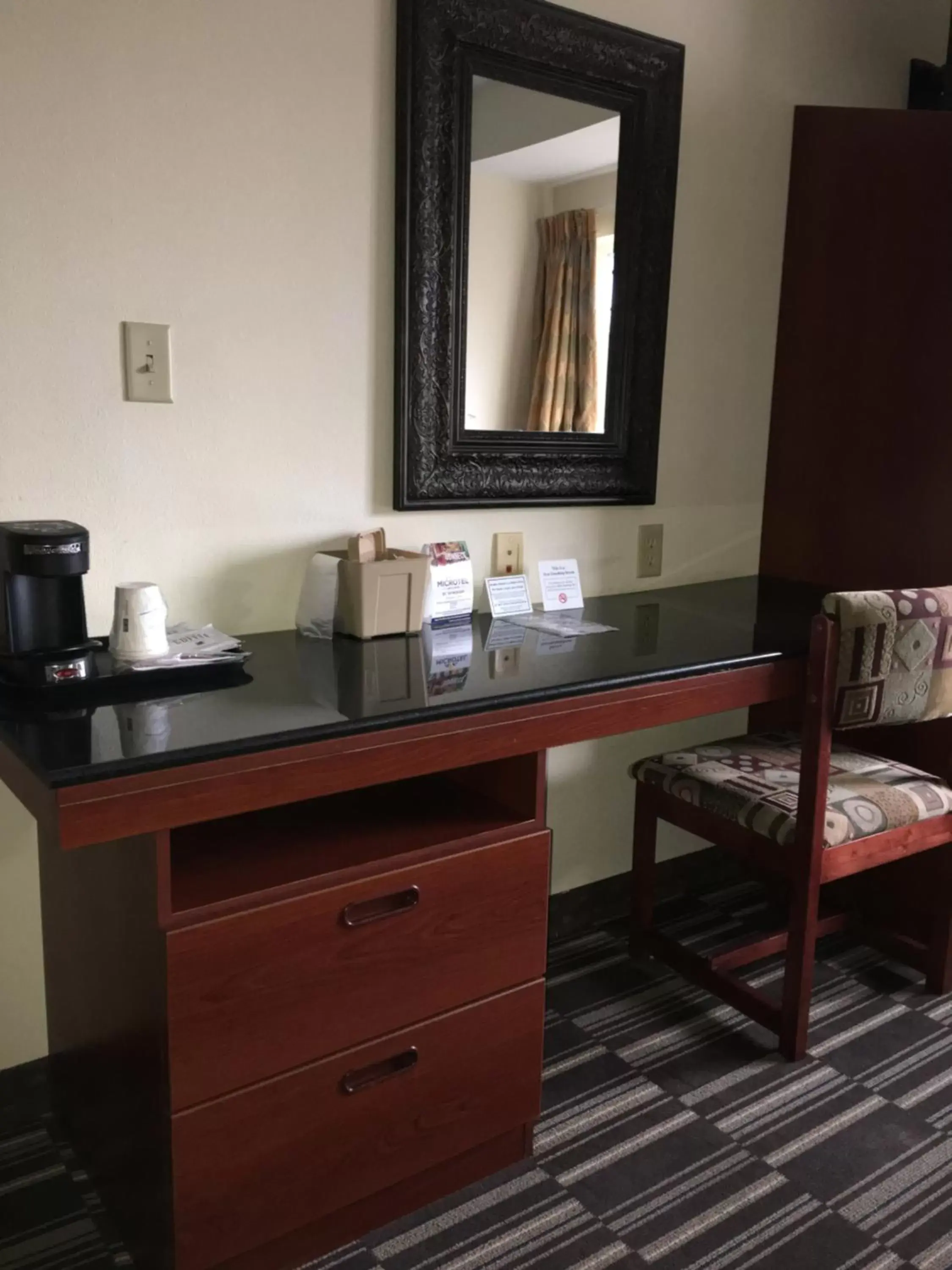 Other, Coffee/Tea Facilities in Microtel Inn & Suites by Wyndham Indianapolis Airport
