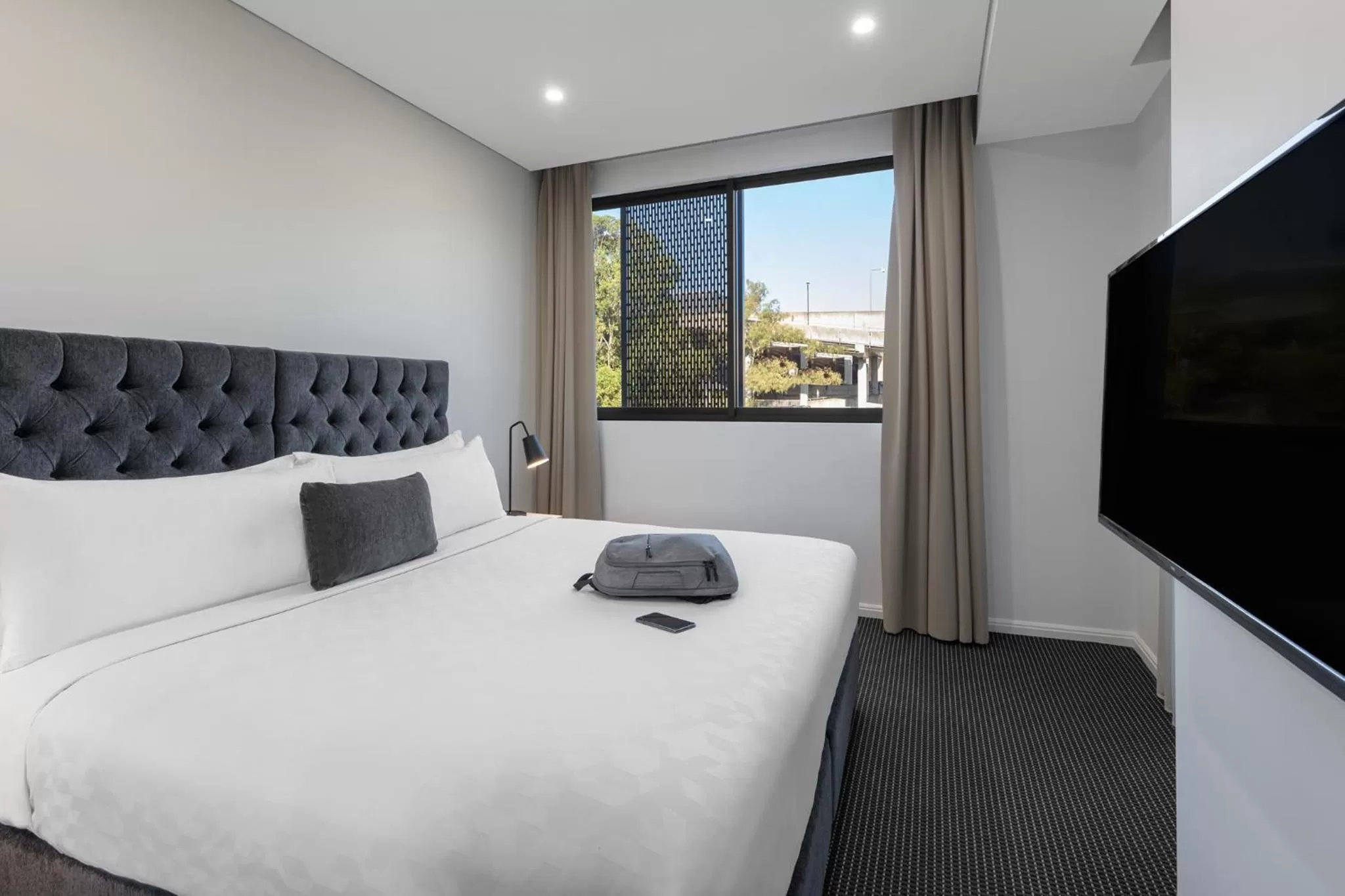 Bedroom, Bed in Meriton Suites North Ryde