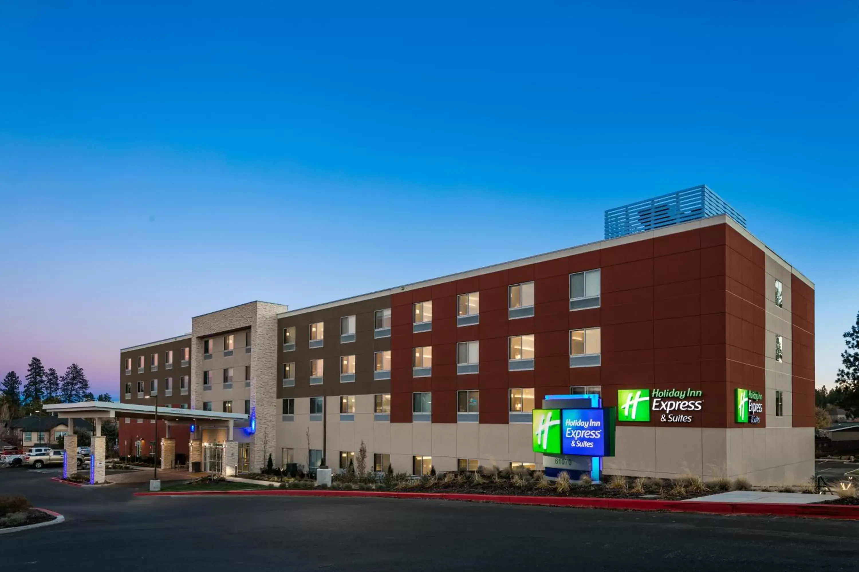 Property Building in Holiday Inn Express & Suites - Bend South, an IHG Hotel