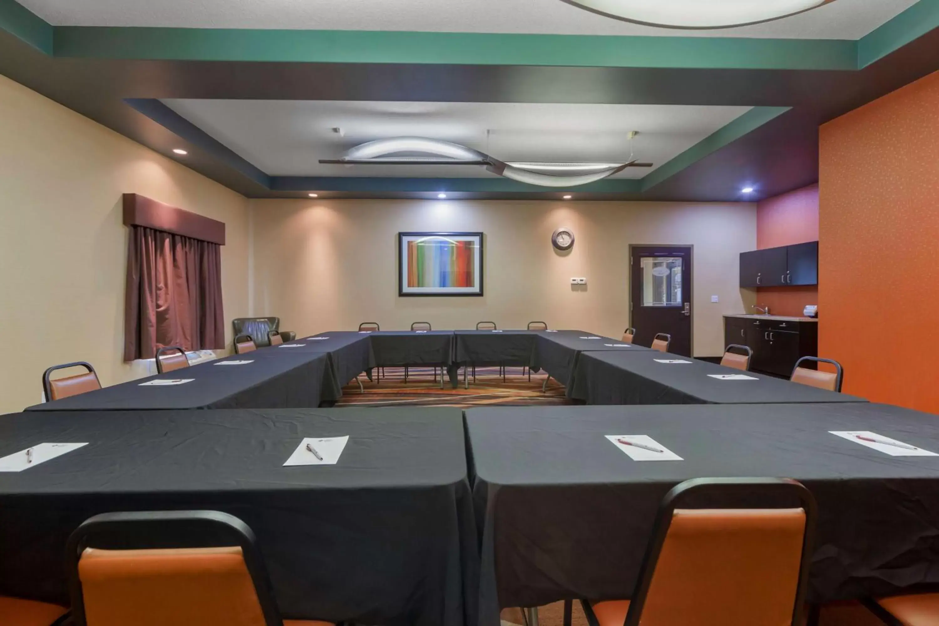 Meeting/conference room in Best Western Plus Sherwood Park Inn & Suites