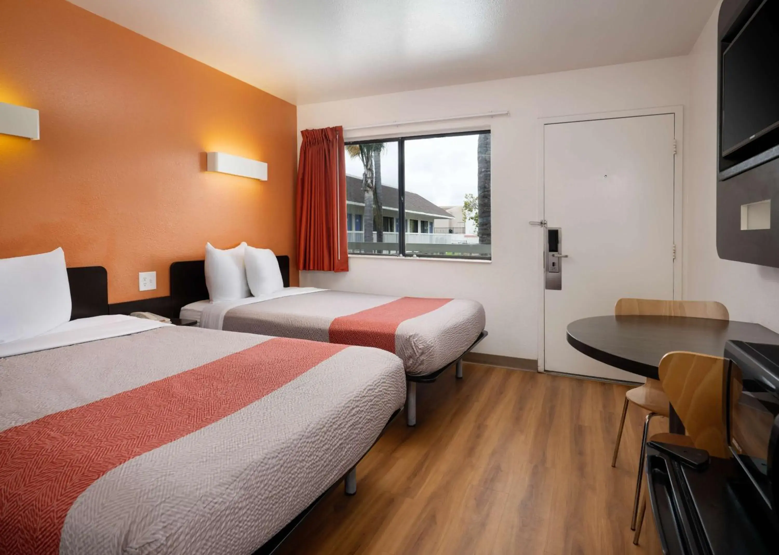 Beach, Bed in Motel 6-Pismo Beach, CA Beach, Bed in Motel 6-Pismo Beach, CA