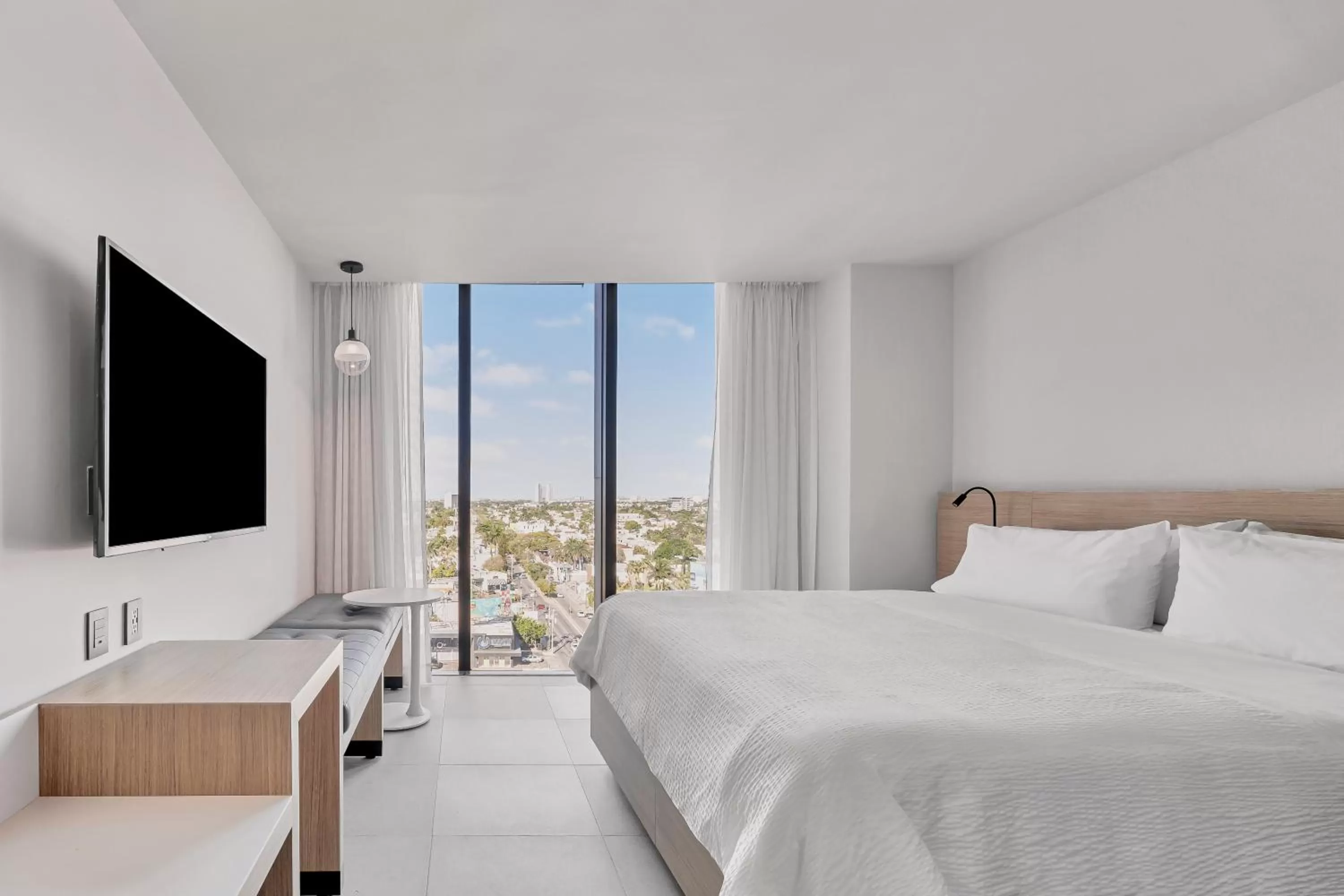 Relax Room 1 King in Crowne Plaza Merida by IHG
