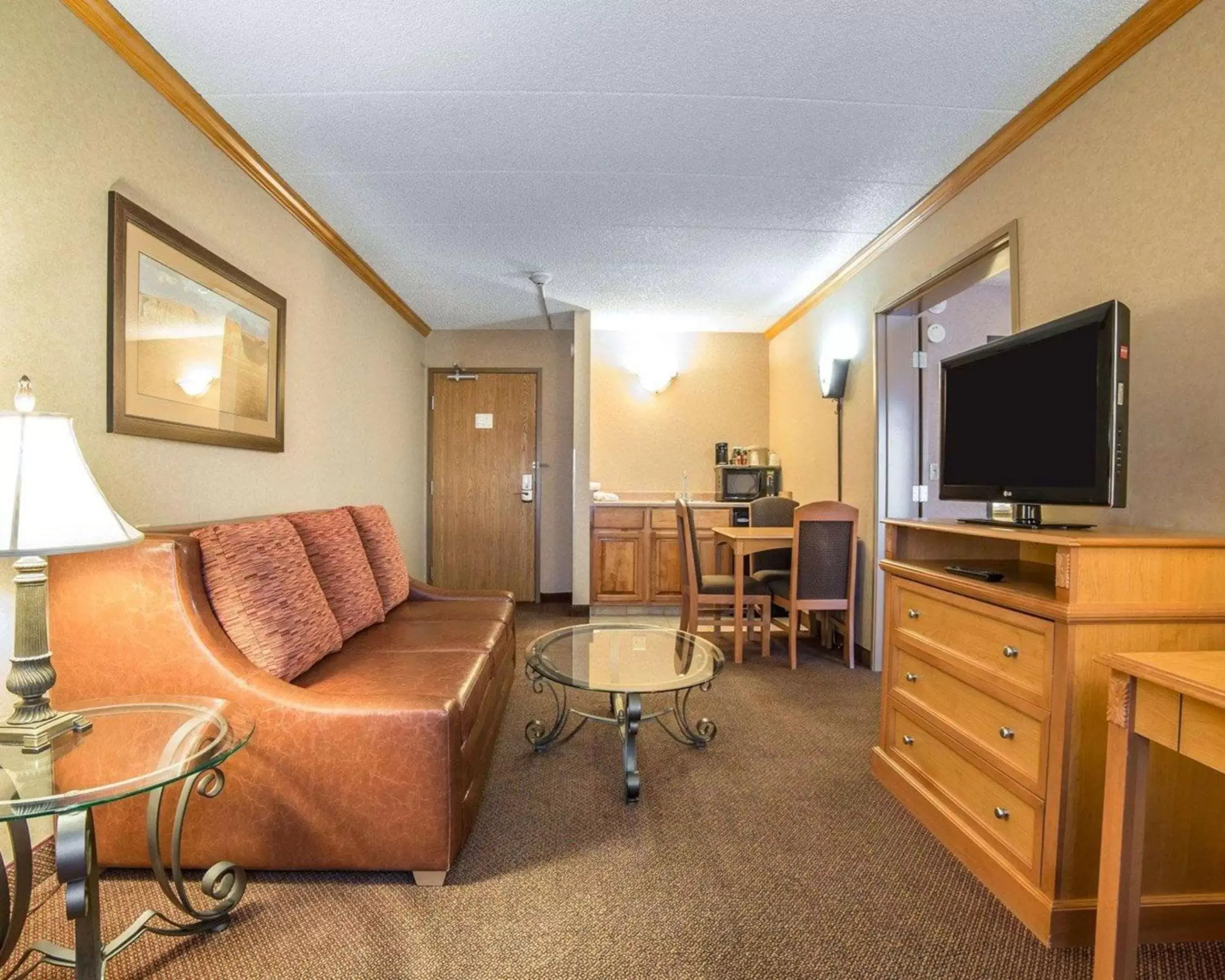 Photo of the whole room, Seating Area in Quality Inn & Suites Casper near Event Center