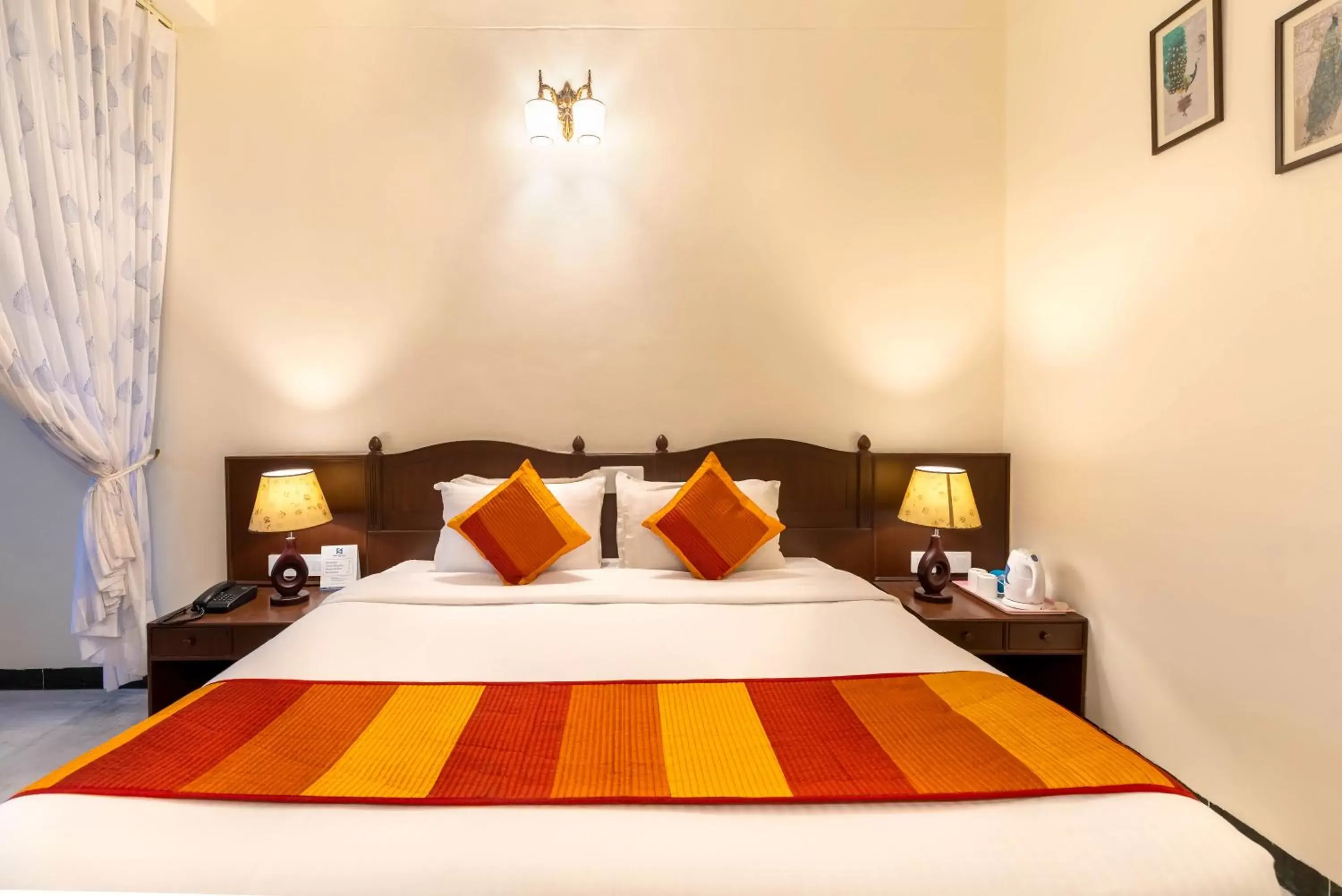 Photo of the whole room, Bed in Hotel Sarovar On Lake Pichola