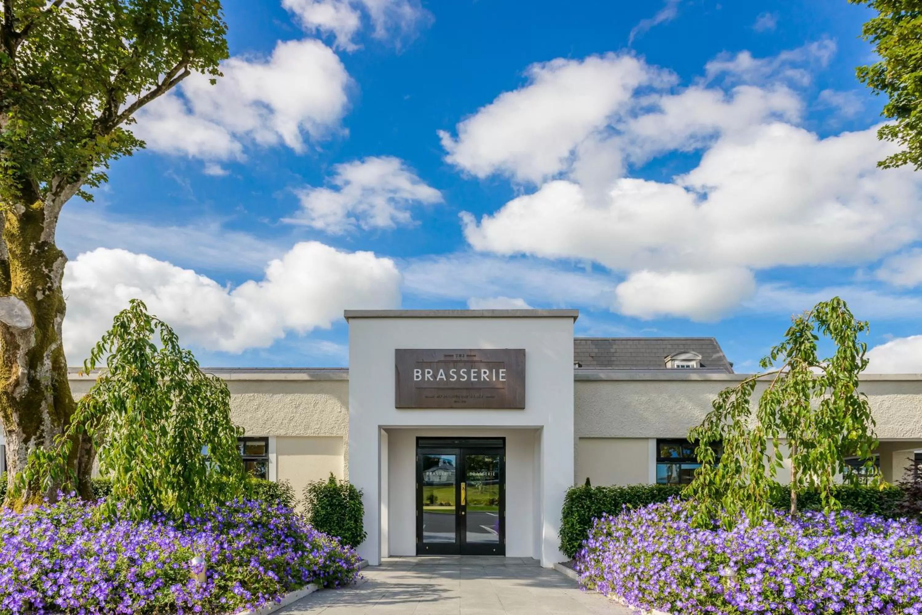 Restaurant/places to eat in Ballygarry Estate Hotel & Spa