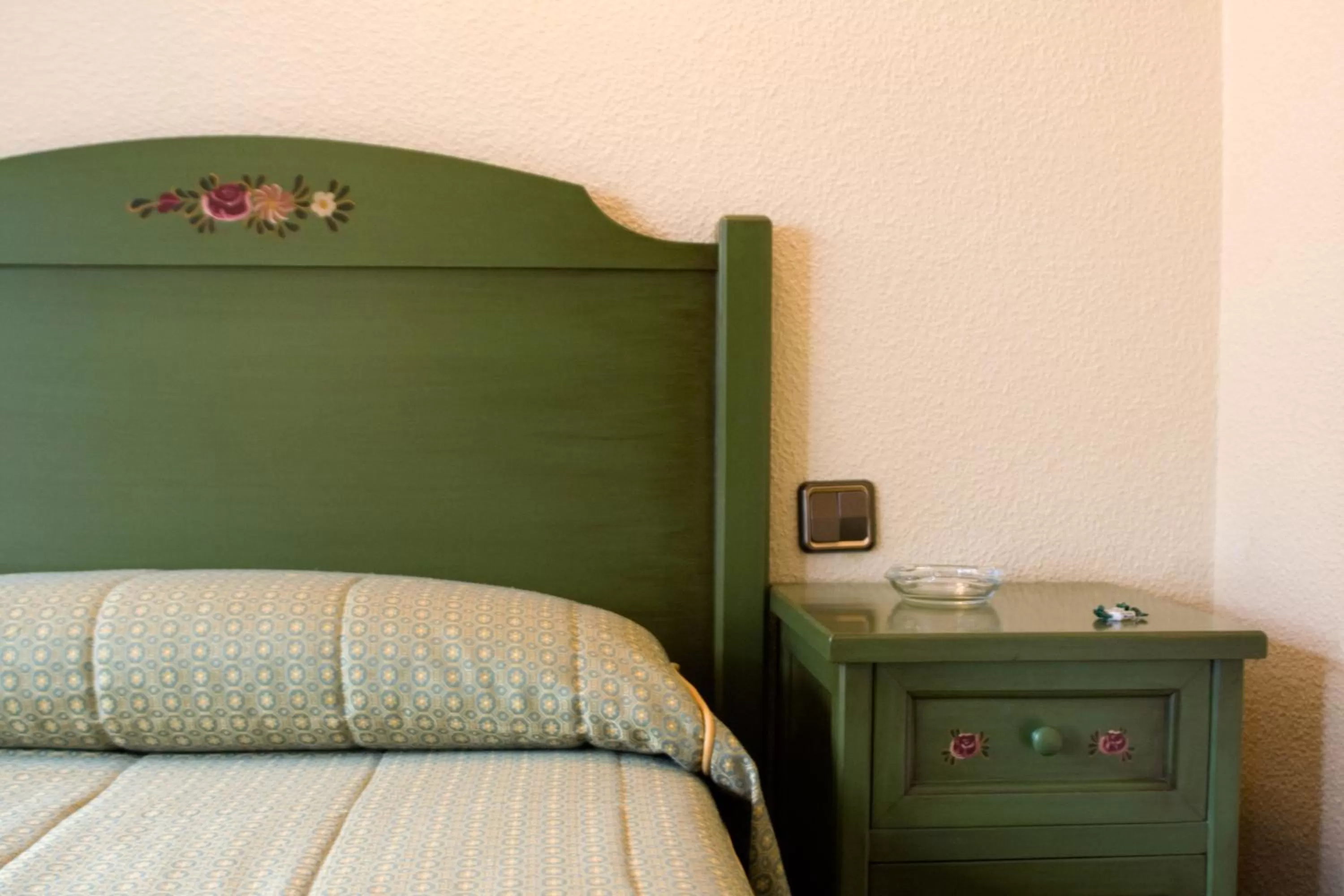 Decorative detail, Bed in Rutllan & Spa