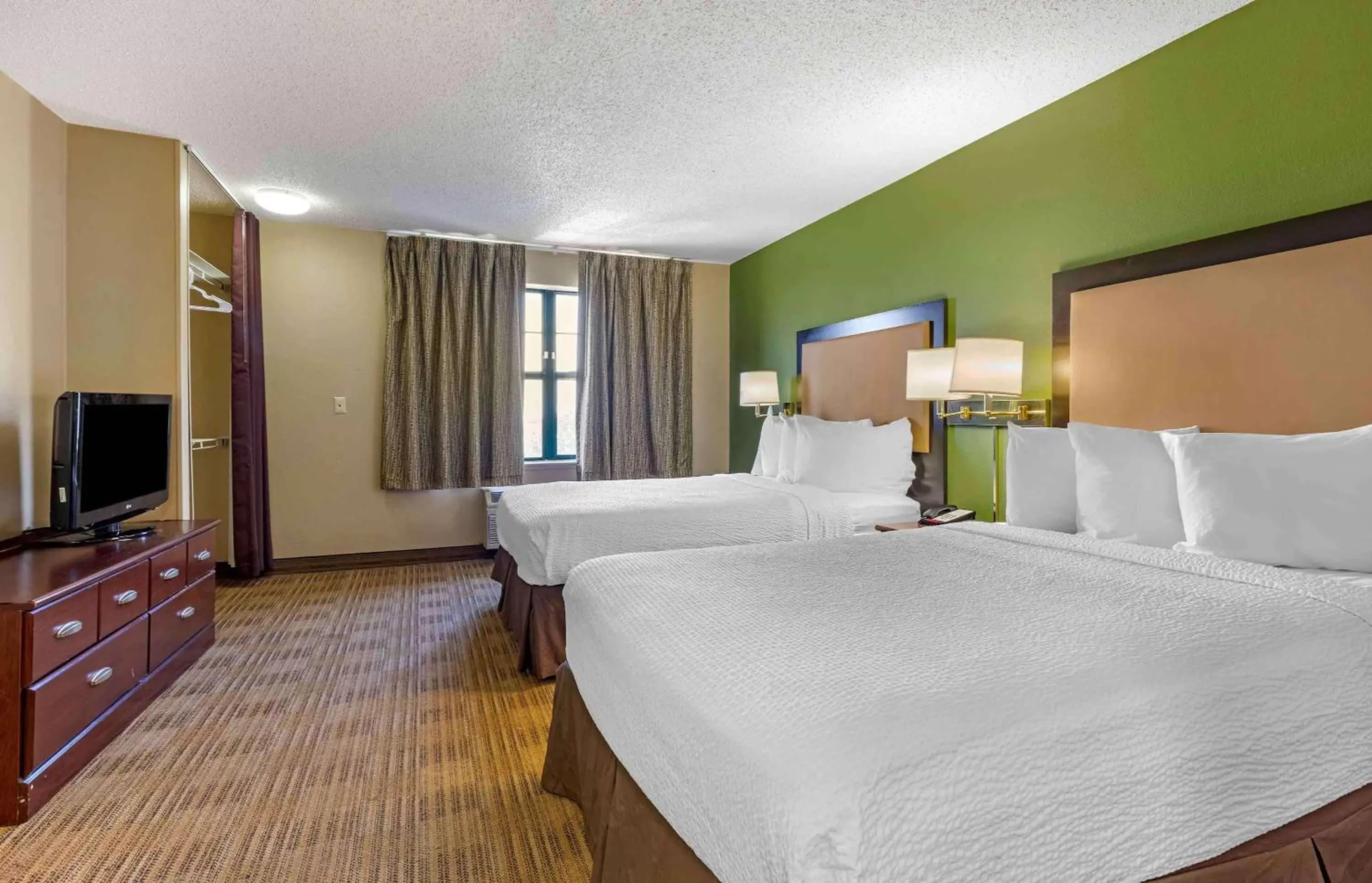 Bedroom, Bed in Extended Stay America Suites - Amarillo - West