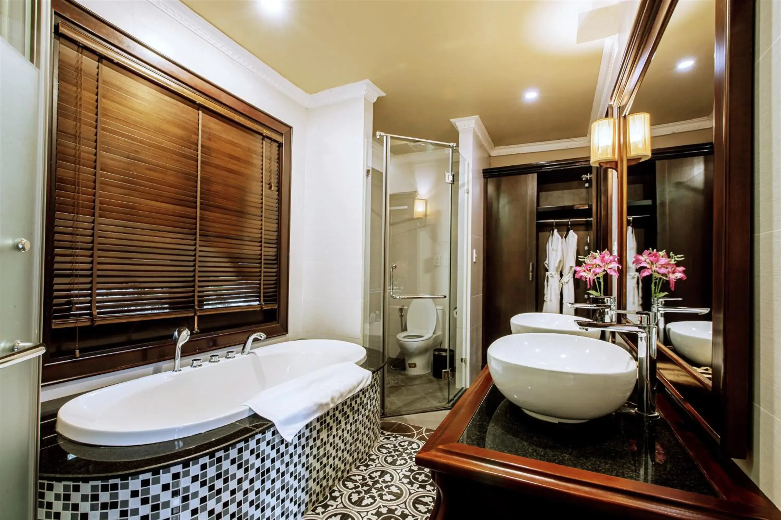 Bath, Bathroom in Anja Beach Resort & Spa