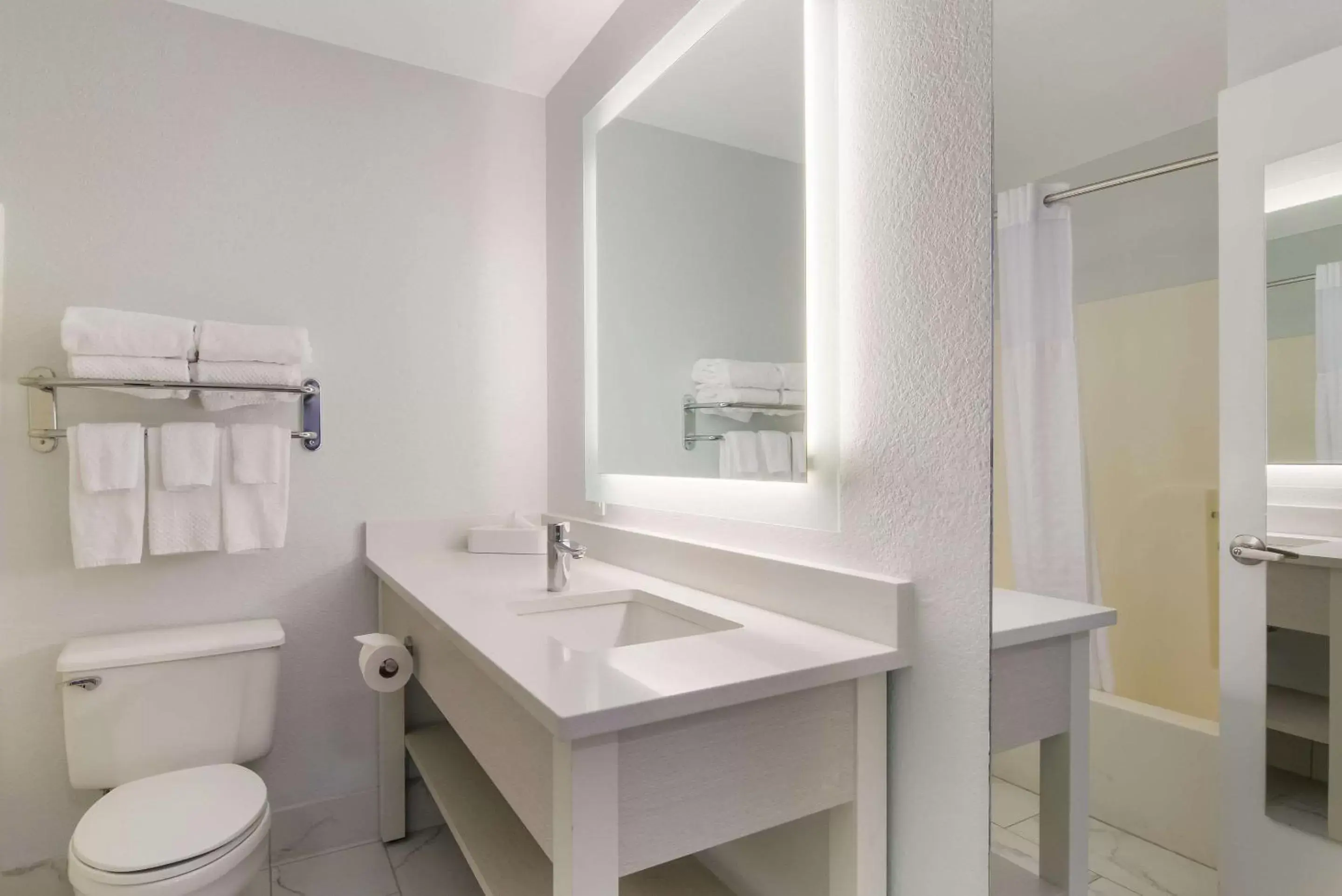 Bedroom, Bathroom in MainStay Suites Denver Tech Center